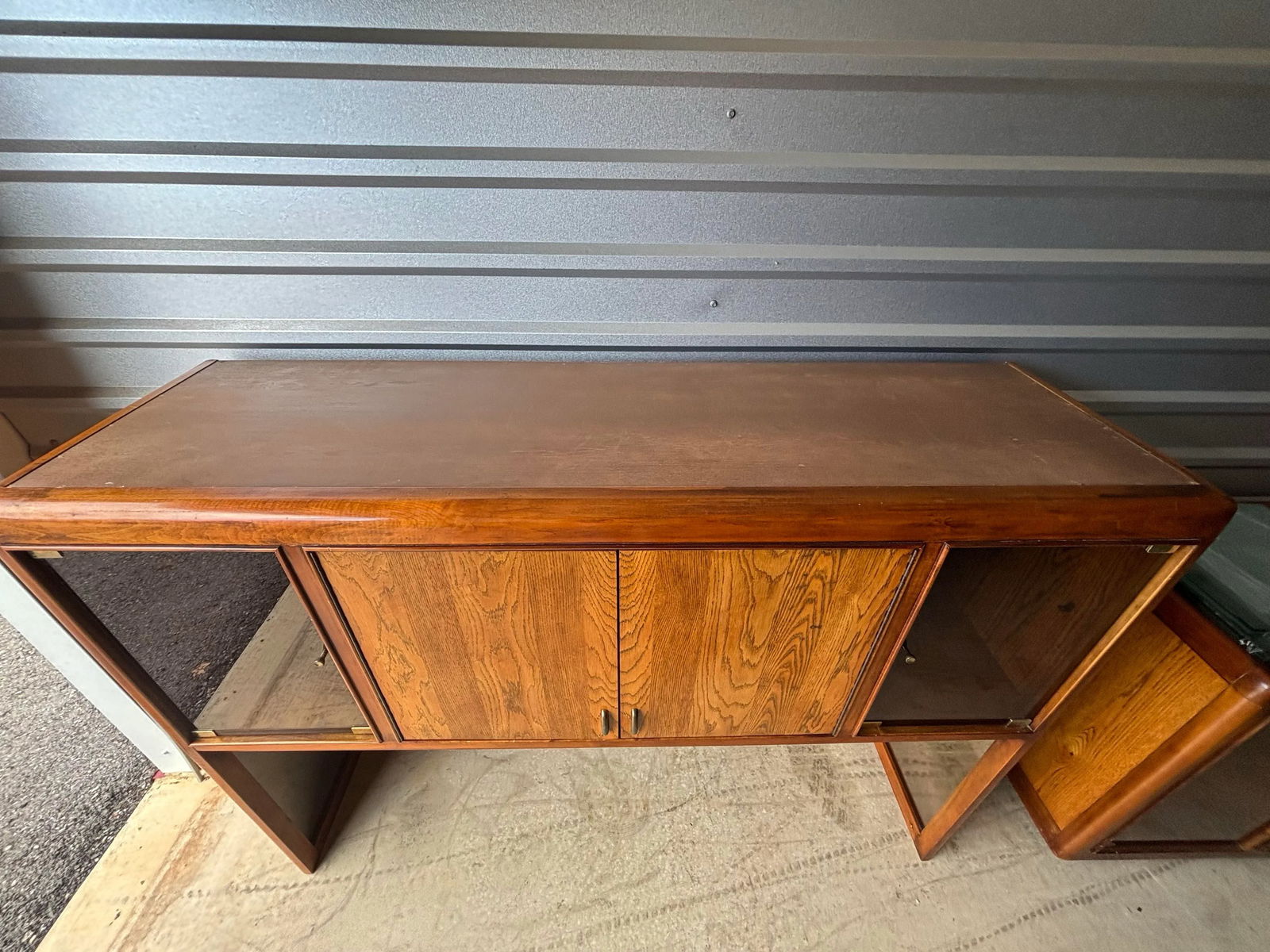 Mid-Century Modern Bernhardt Sideboard & Hutch - 8