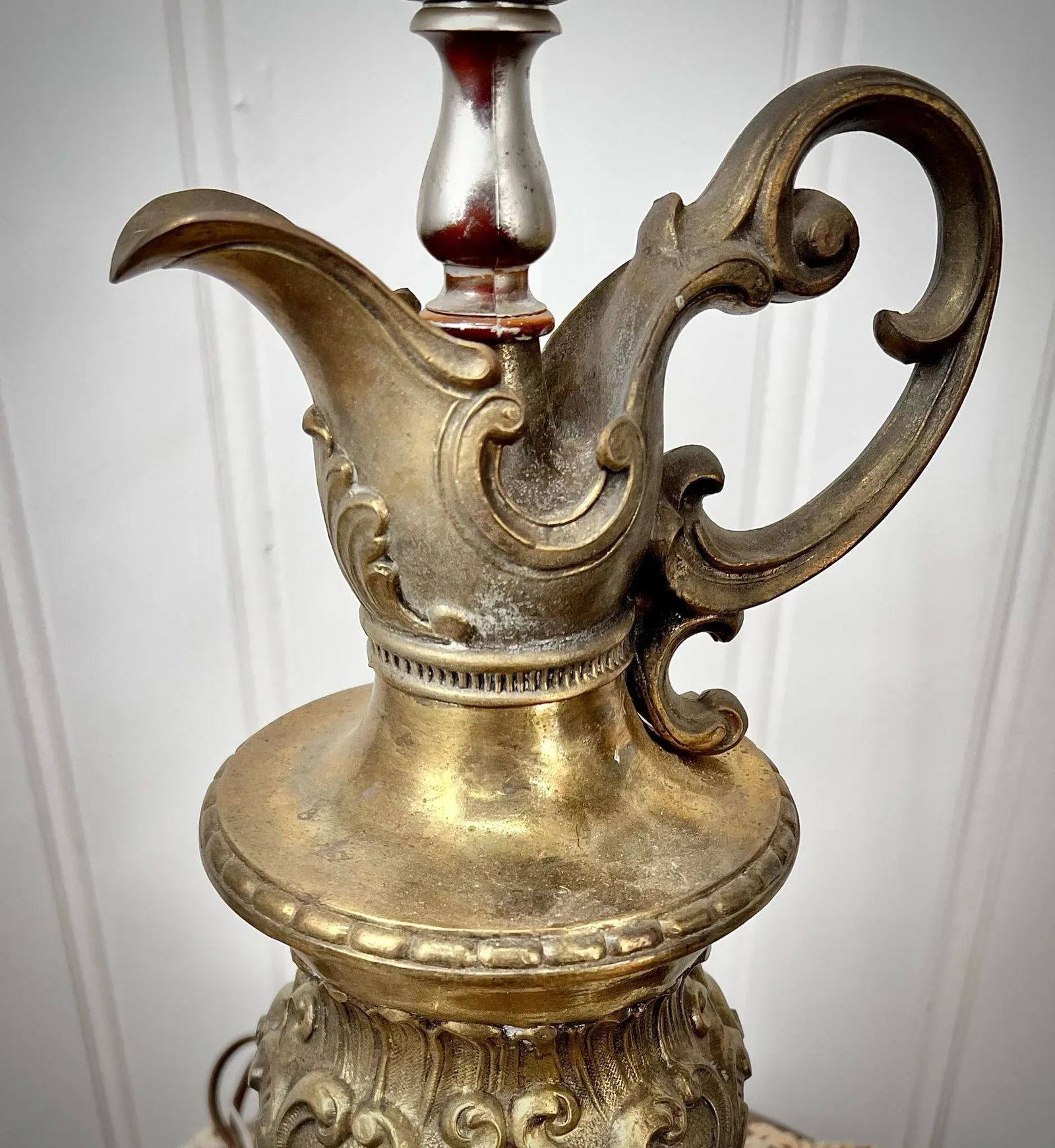 Vintage Ornate Classical Decanter Pitcher Solid Brass Lamp - 3