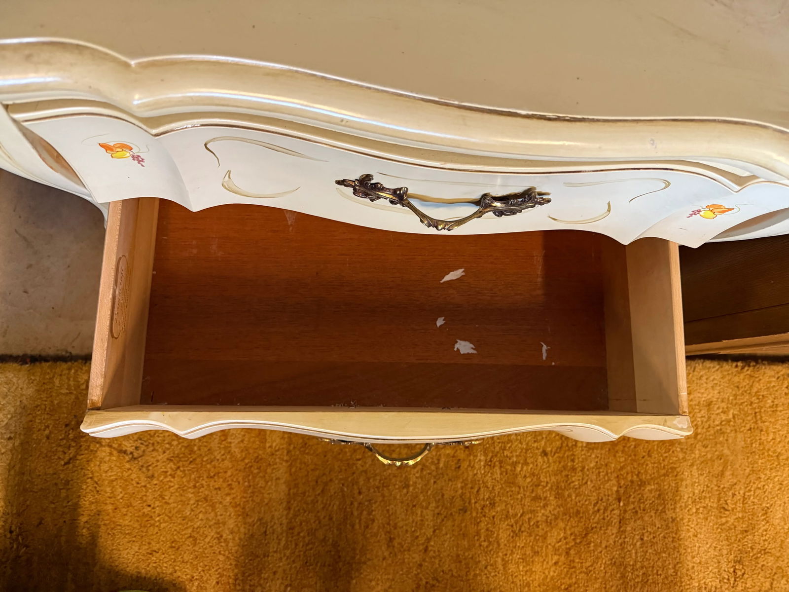 Vintage Hand Painted Charming Bombe Venetian Chest by Sanford Co. - 10