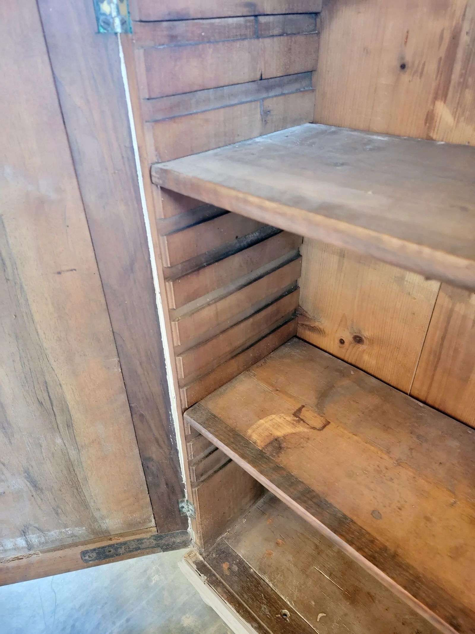 Antique Painted 2 Door Cupboard With Natural Pine Top and Original Key From England - Circa 1890 - 8