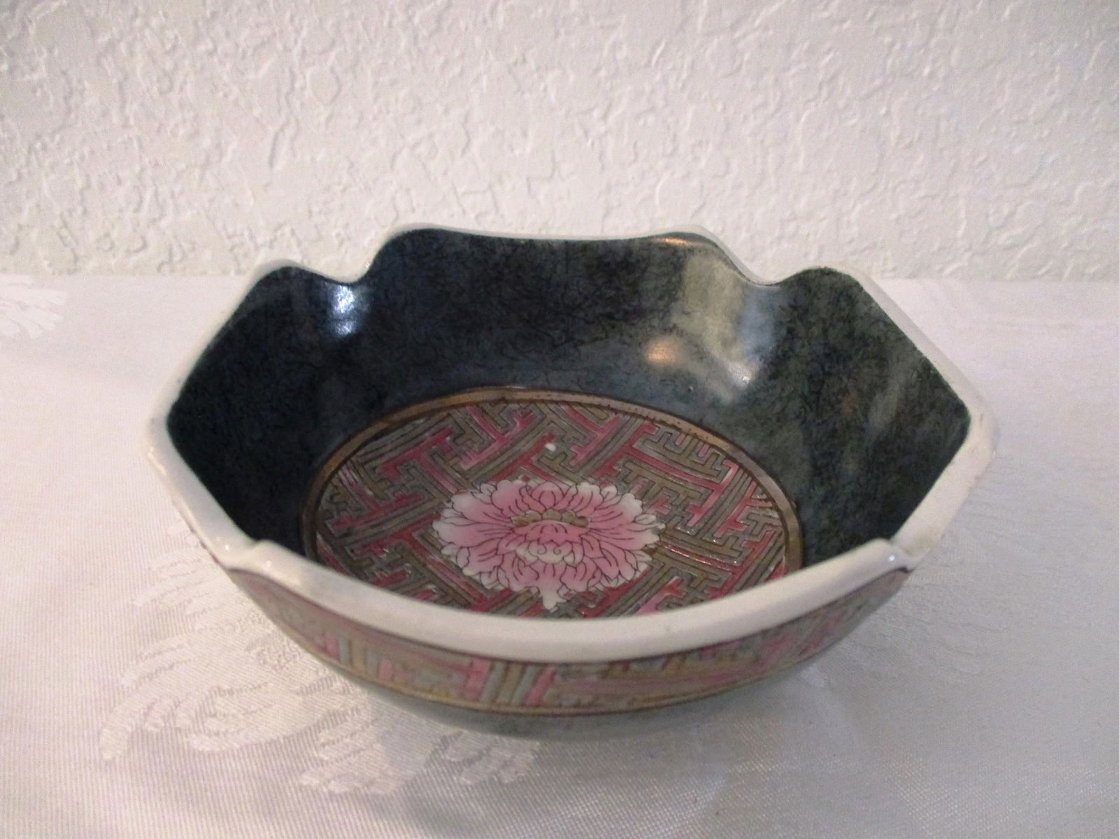 1980s Toyo Macau Lotus Flower Ceramic Bowl - 6