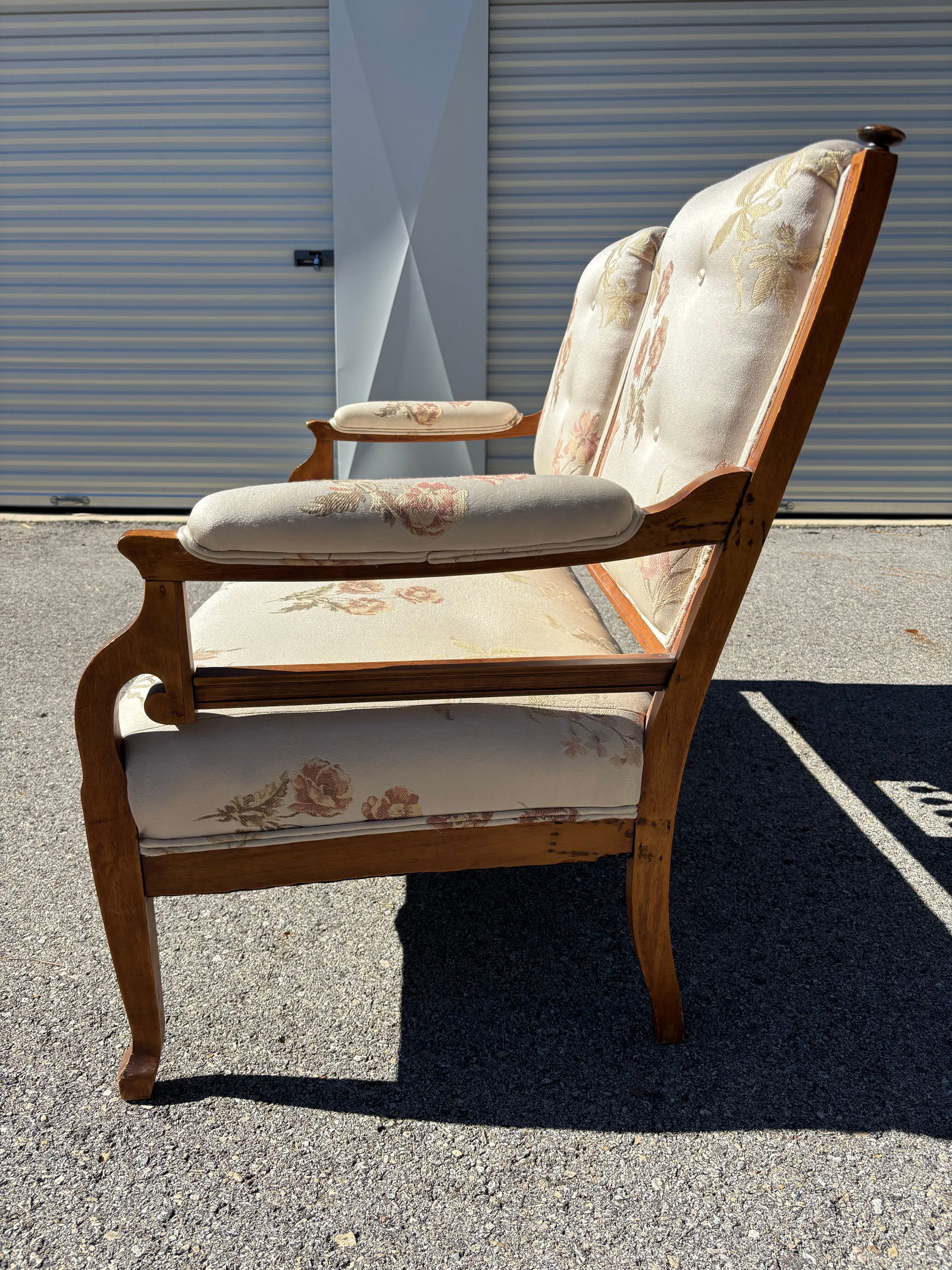 Late 19th Century Attributed Eastlake Walnut Settee with Pink Floral Upholstery - 4