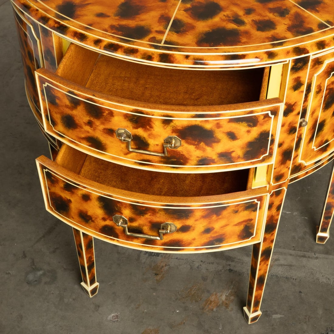 1980s Maitland Smith FAUX-Tortoise-Shell Console Table "˜Trompe L'oeil' Masterpiece - 11