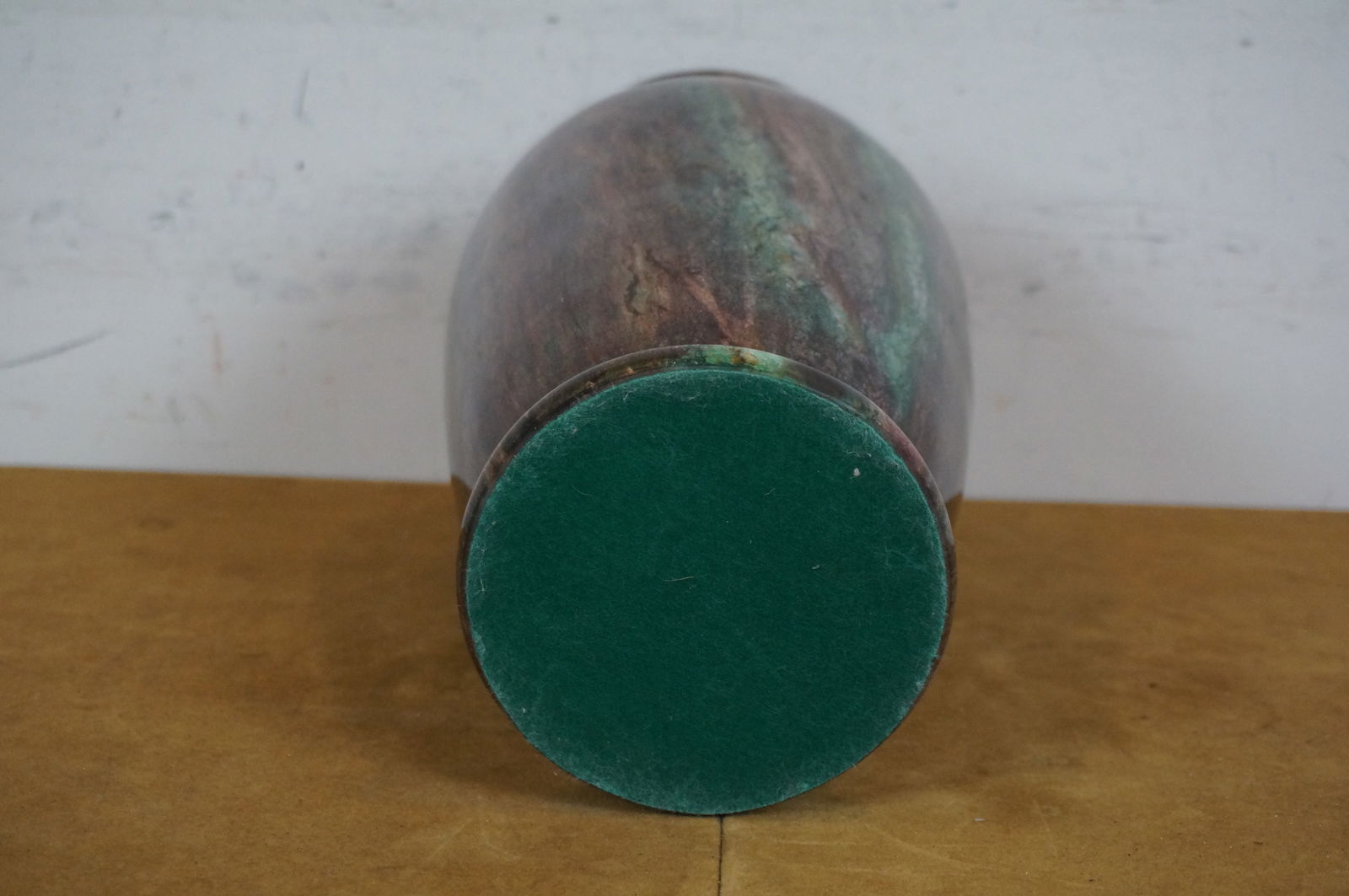 Vintage Chinese Purple & Green Carved Jade Marble Flower Vase - 5