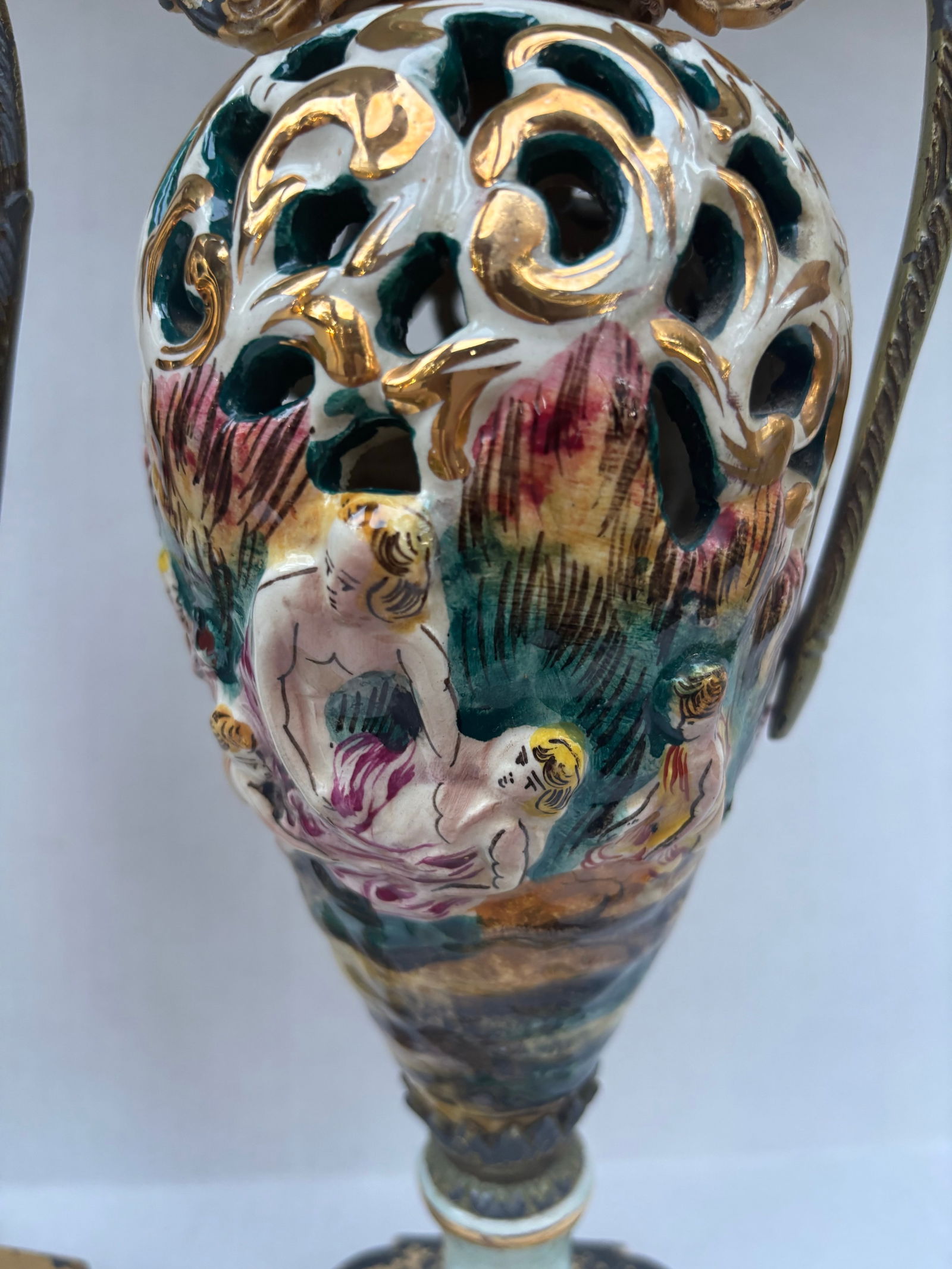 Early 19th Century Two Matching Antique Capodimonte Italian Pottery Lamps With Nude Figures Portraye - 3