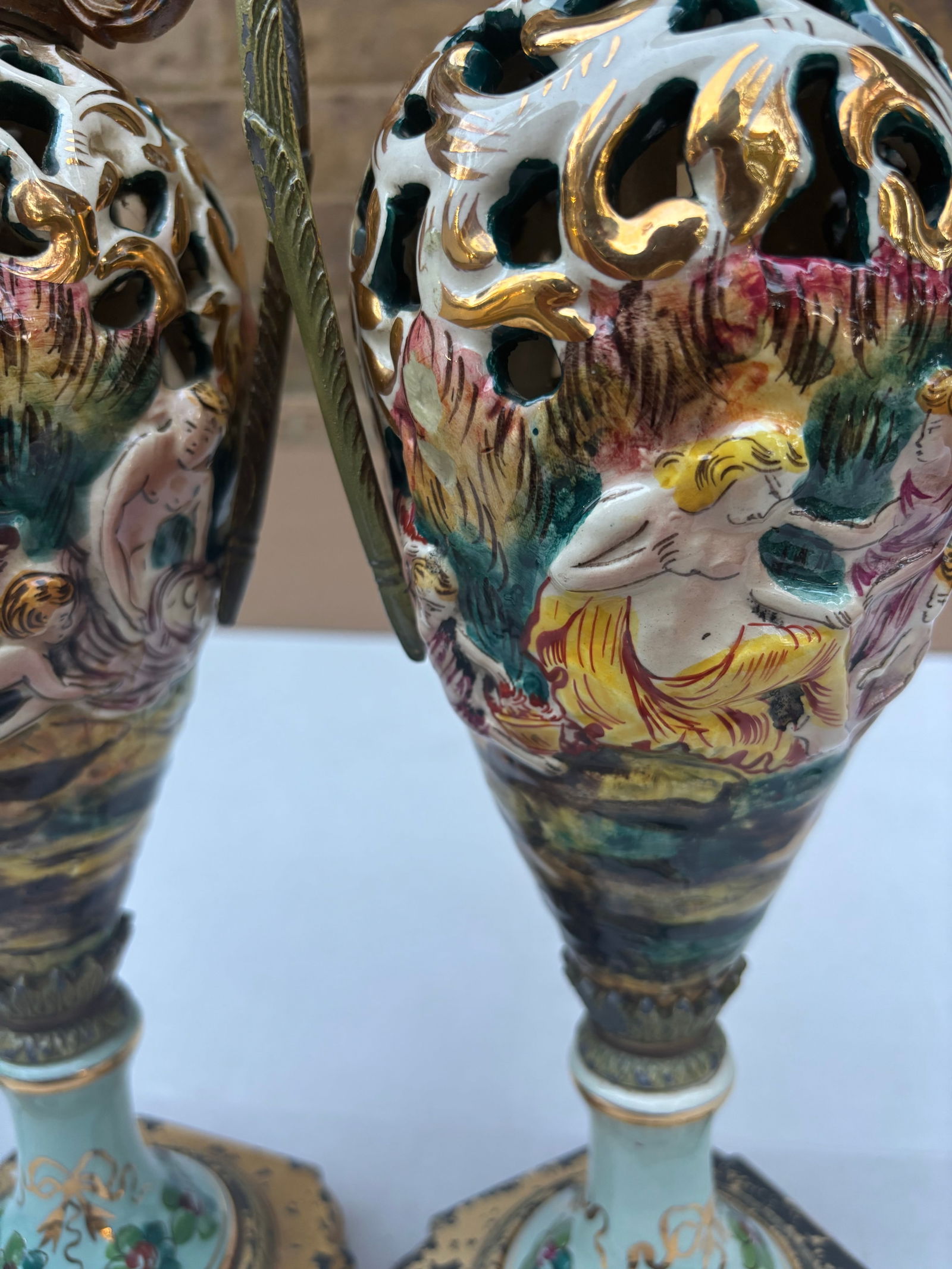 Early 19th Century Two Matching Antique Capodimonte Italian Pottery Lamps With Nude Figures Portraye - 8