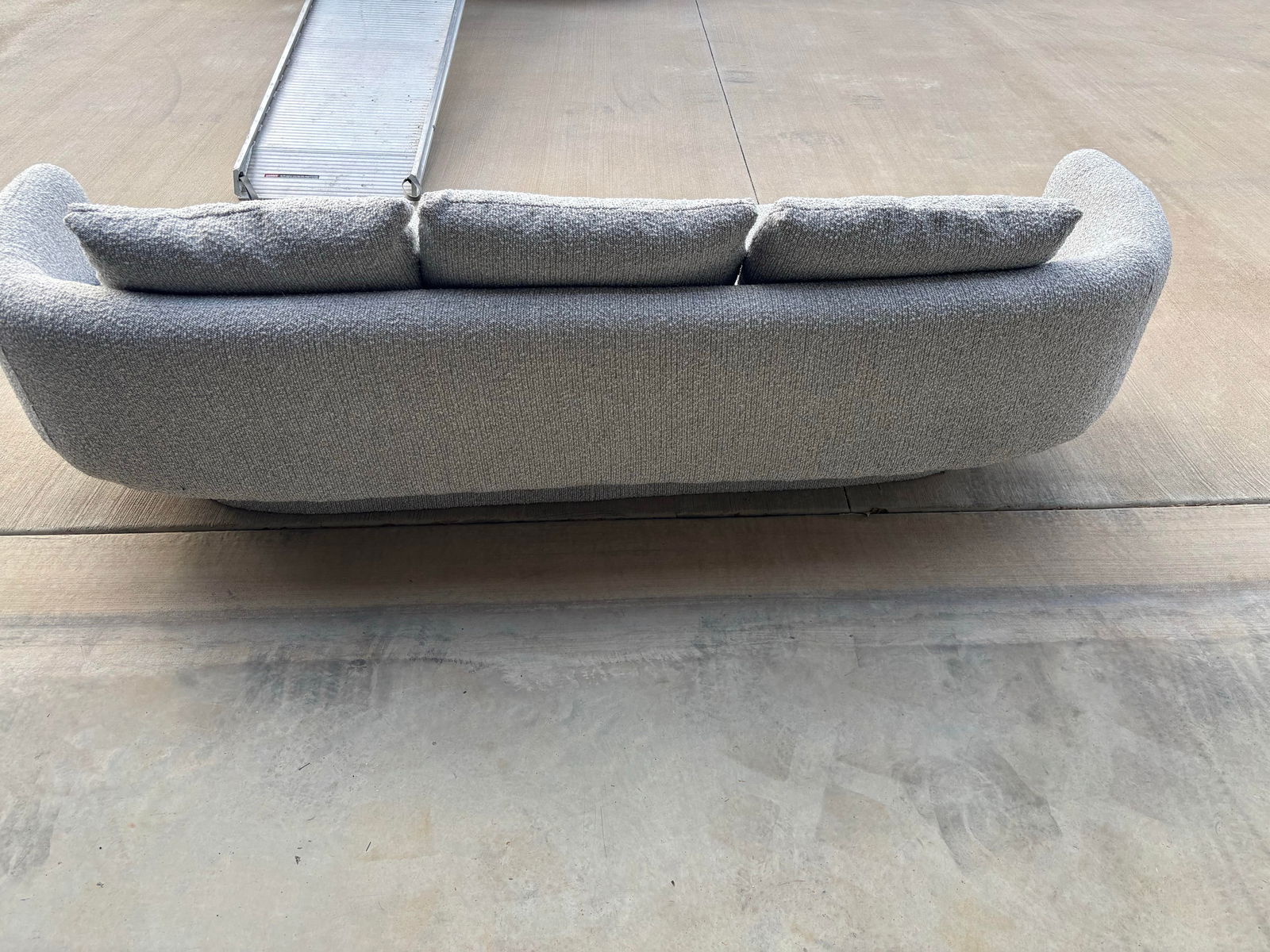 Oyster Beige Modern Curved Sofa, Paul Michael Company - 7