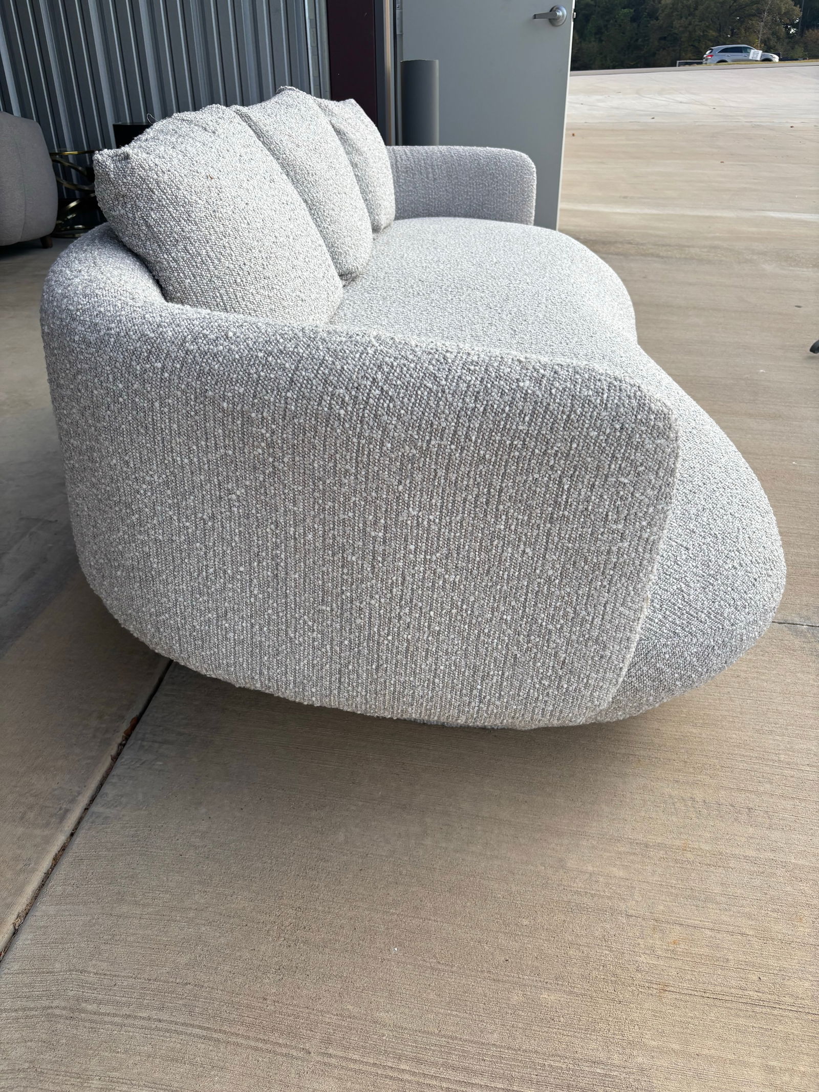 Oyster Beige Modern Curved Sofa, Paul Michael Company - 8