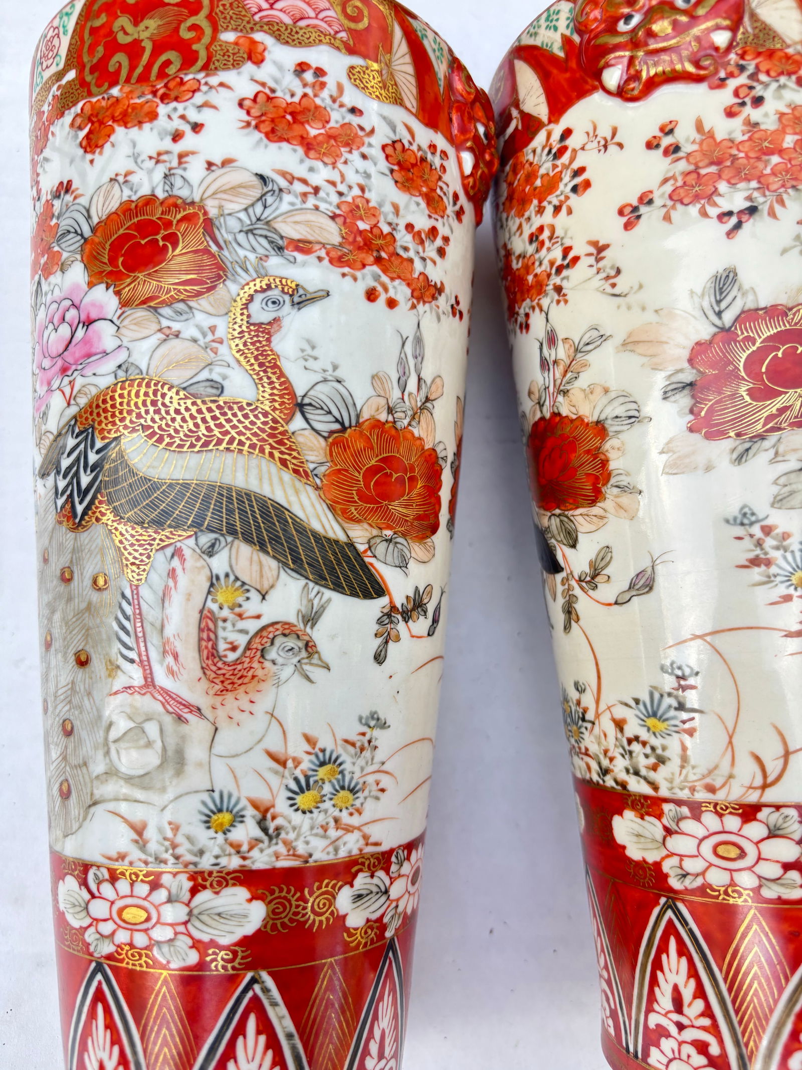 1900s Japanese Kutani Vases From the Meiji Period, Pair - 5