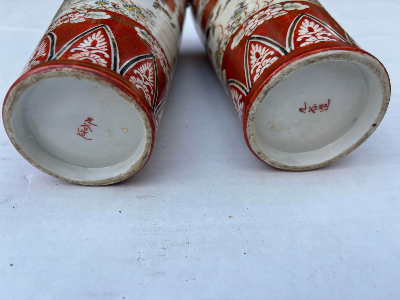 1900s Japanese Kutani Vases From the Meiji Period, Pair - 6