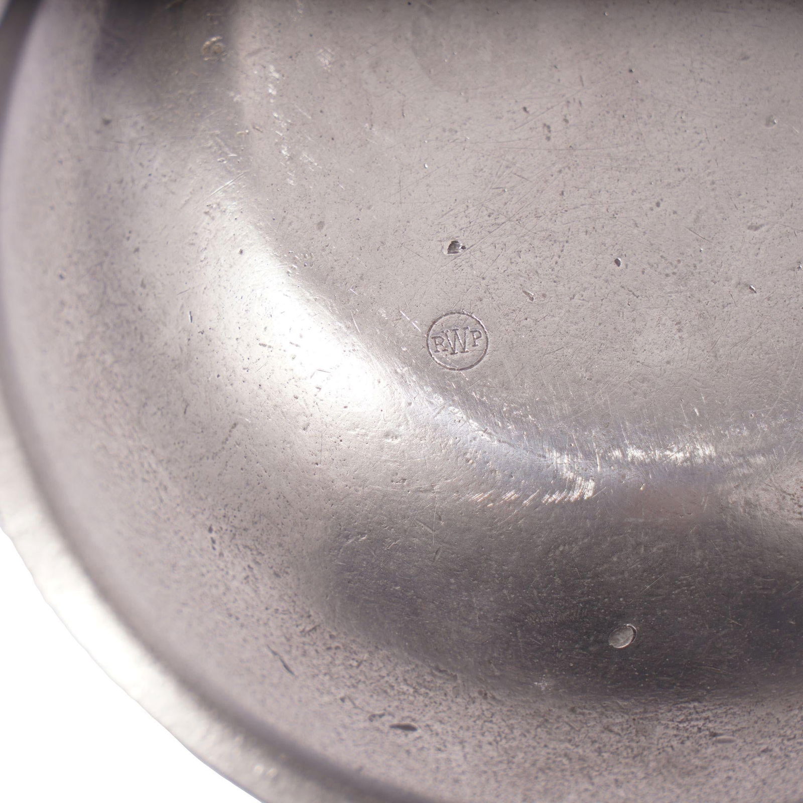 American Armetale Basin With Beaded Edge Rim by Wilton Rwp, 1973 - 4