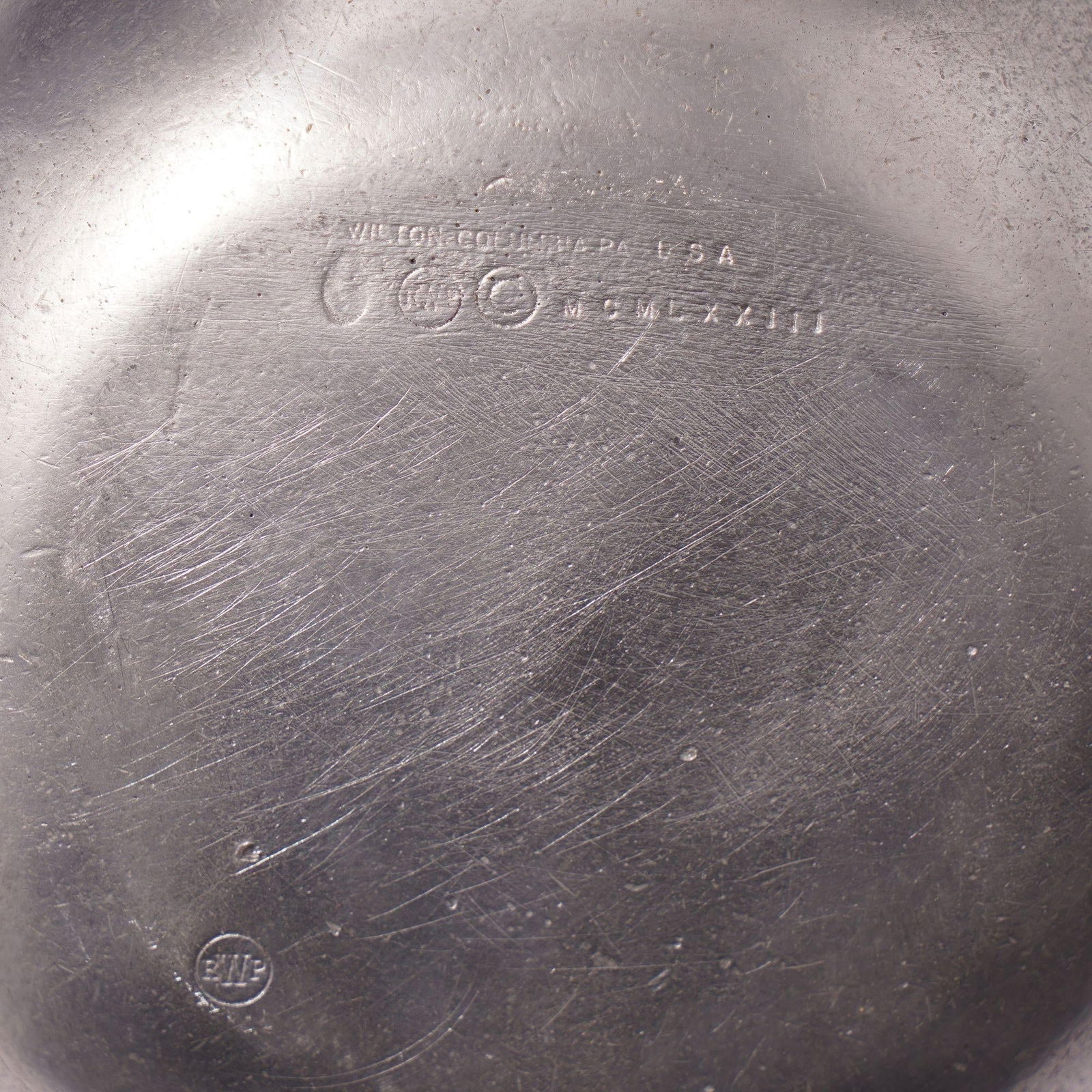 American Armetale Basin With Beaded Edge Rim by Wilton Rwp, 1973 - 6