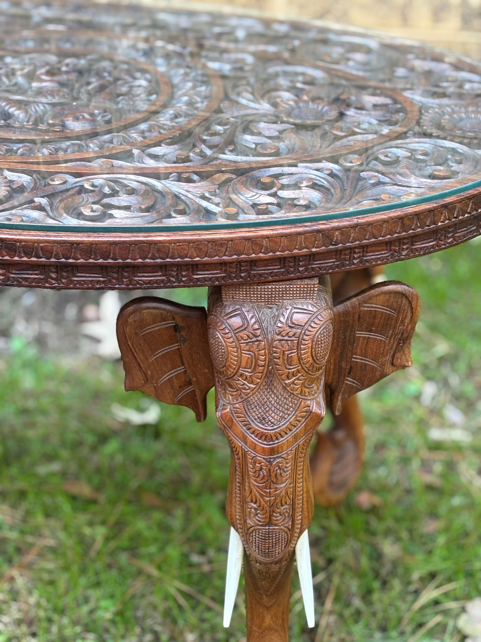 Antique Anglo-Indian Hand Carved Elephant Head Figures, Glass Top Oval Table - 3