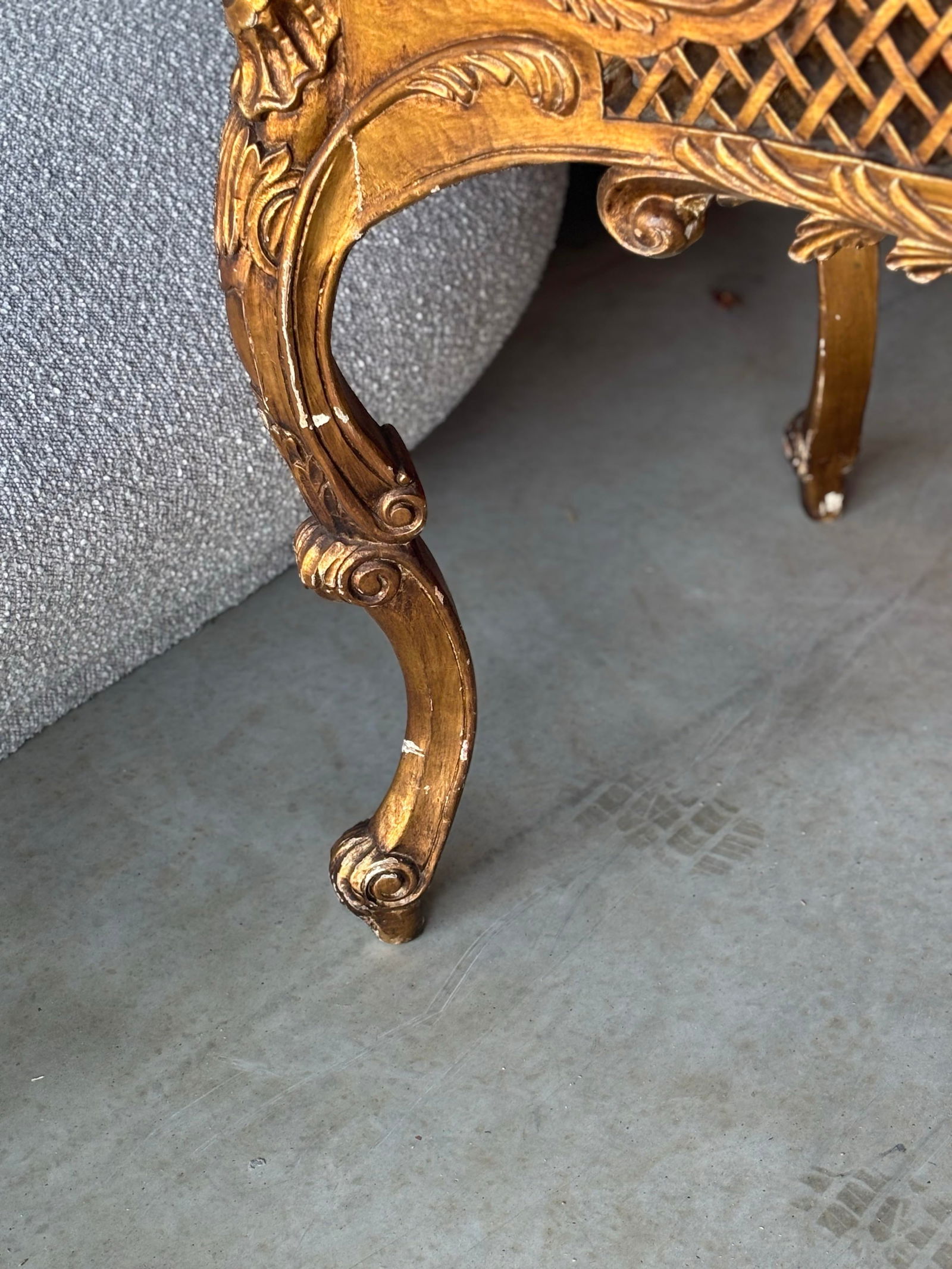 Late 19th Century Louis XIV-style Gilded Wood and Pink Marble Top Console Table - 7