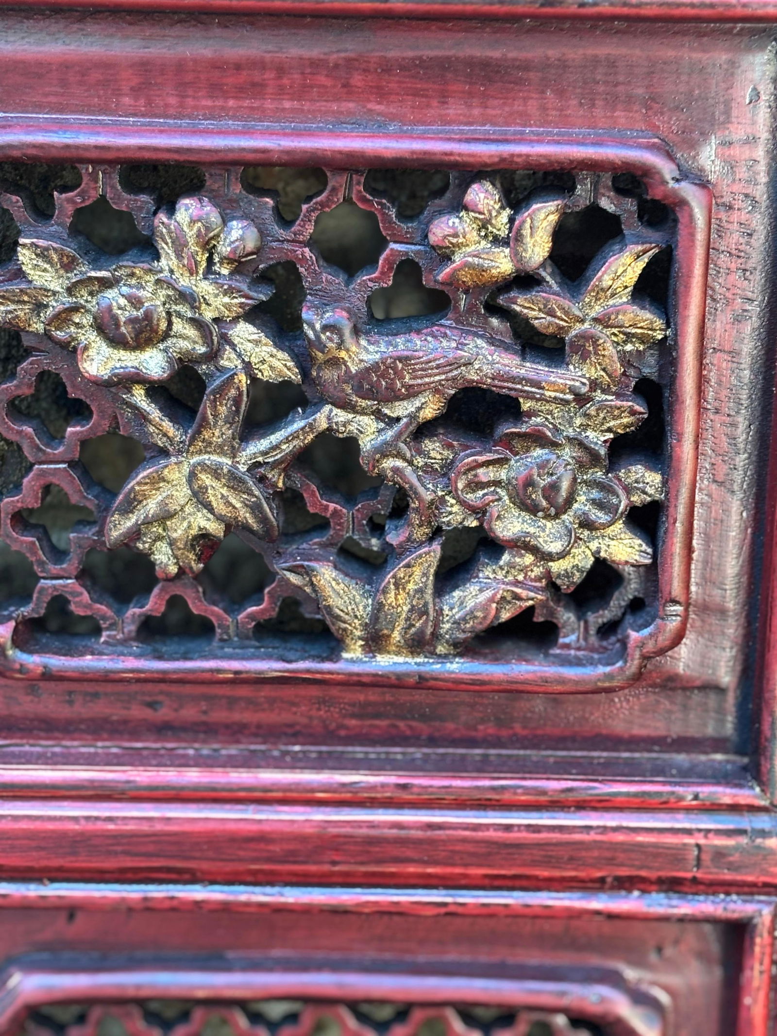 1875 Chinese Red Intricate Wooden Carved Door Panels in Gold, a Pair - 5