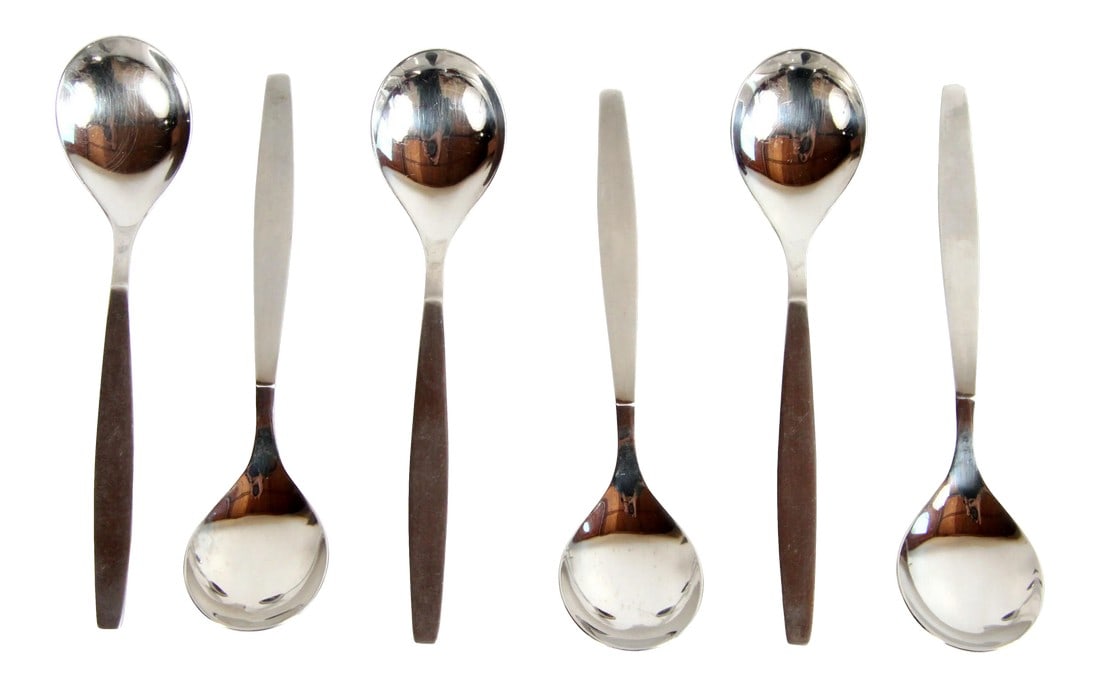 Mid Century Modern Stainless Steel Teaspoons / Soup Spoons - Set of 6: Vintage mid century modern stainless steel teaspoons or soup spoons, made in Israel in the 1950's or 60's! Measure approx. 6" in length and 1 3/8" in width at the bowl. If you like this pattern,