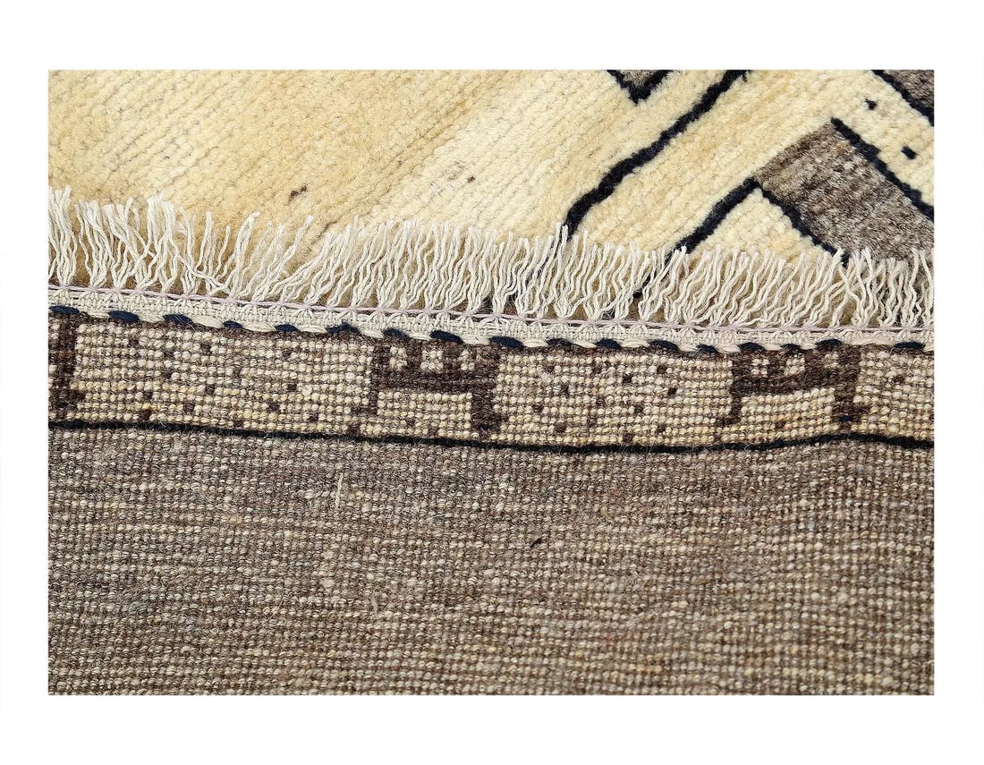 Fine Hand Knotted Persian Shiraz - 3