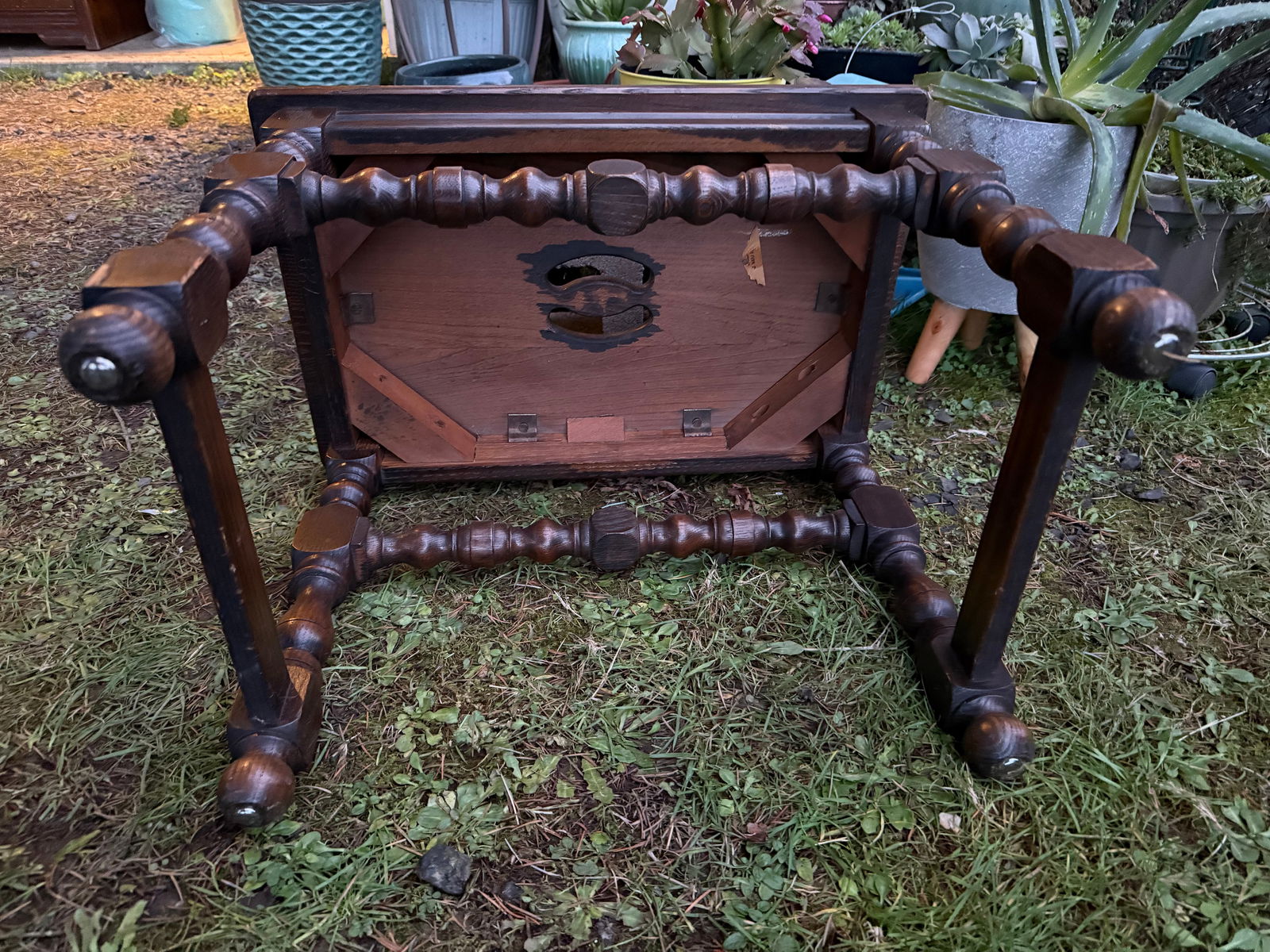 Late 19th Century Rustic Farmhouse Milking Stool - 9