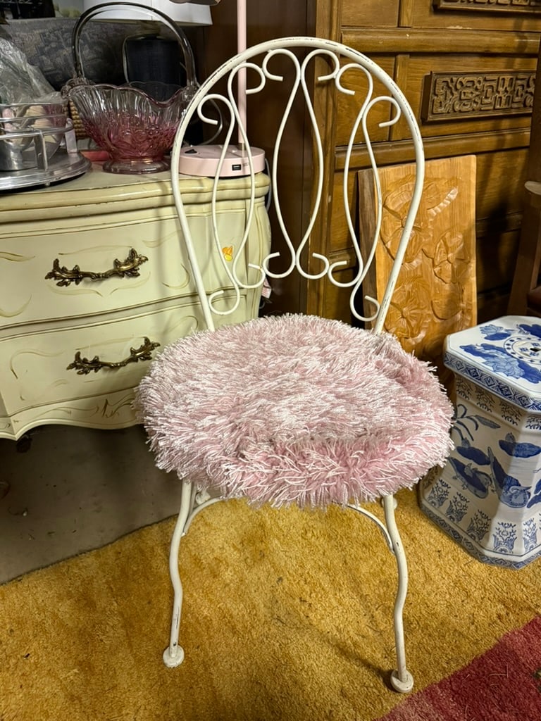1960s Mid-Century White Iron Vanity Chair - 3