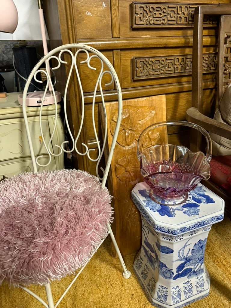 1960s Mid-Century White Iron Vanity Chair - 9