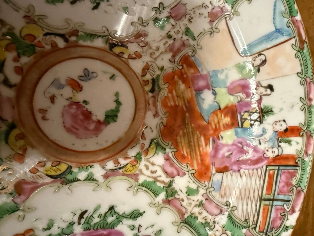 1950s Handpainted Chinese Famille Rose Plate - 3