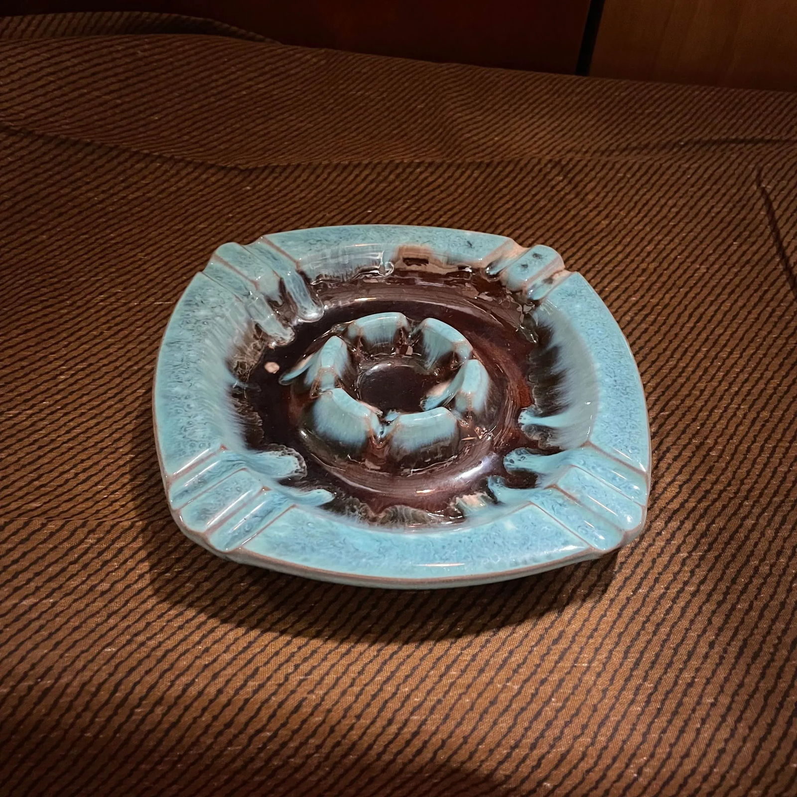 Mid Century Blue and Brown Drip Glaze Ashtray - 3