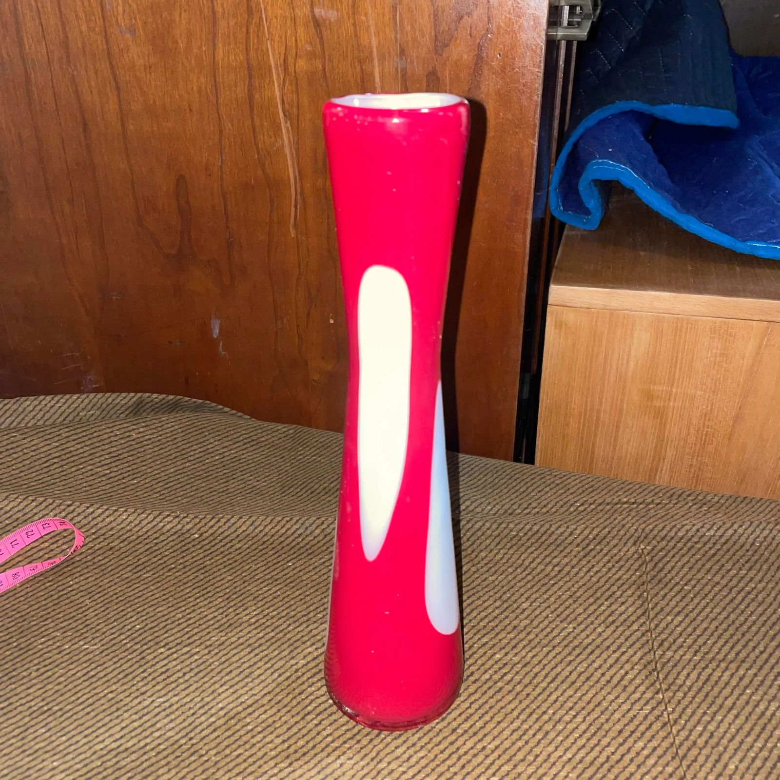 Mid Century Modern Red and White Pop Art Studio Vase - 6