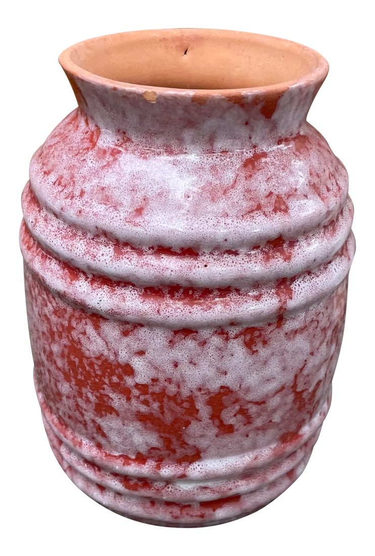 Vintage White and Brick Red Glazed Terracotta Pottery: In good condition with just one small chip along the rim Condition: Alterations: Original Condition Unaltered Imperfections: Some Imperfections Condition Notes: One small chip along the top rim Dimens