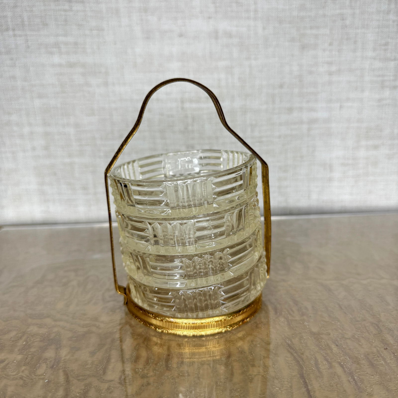 1950s Mid Century Brass Handled Condiment Server With Starburst Pressed Glass Inserts, Set of Four - 11