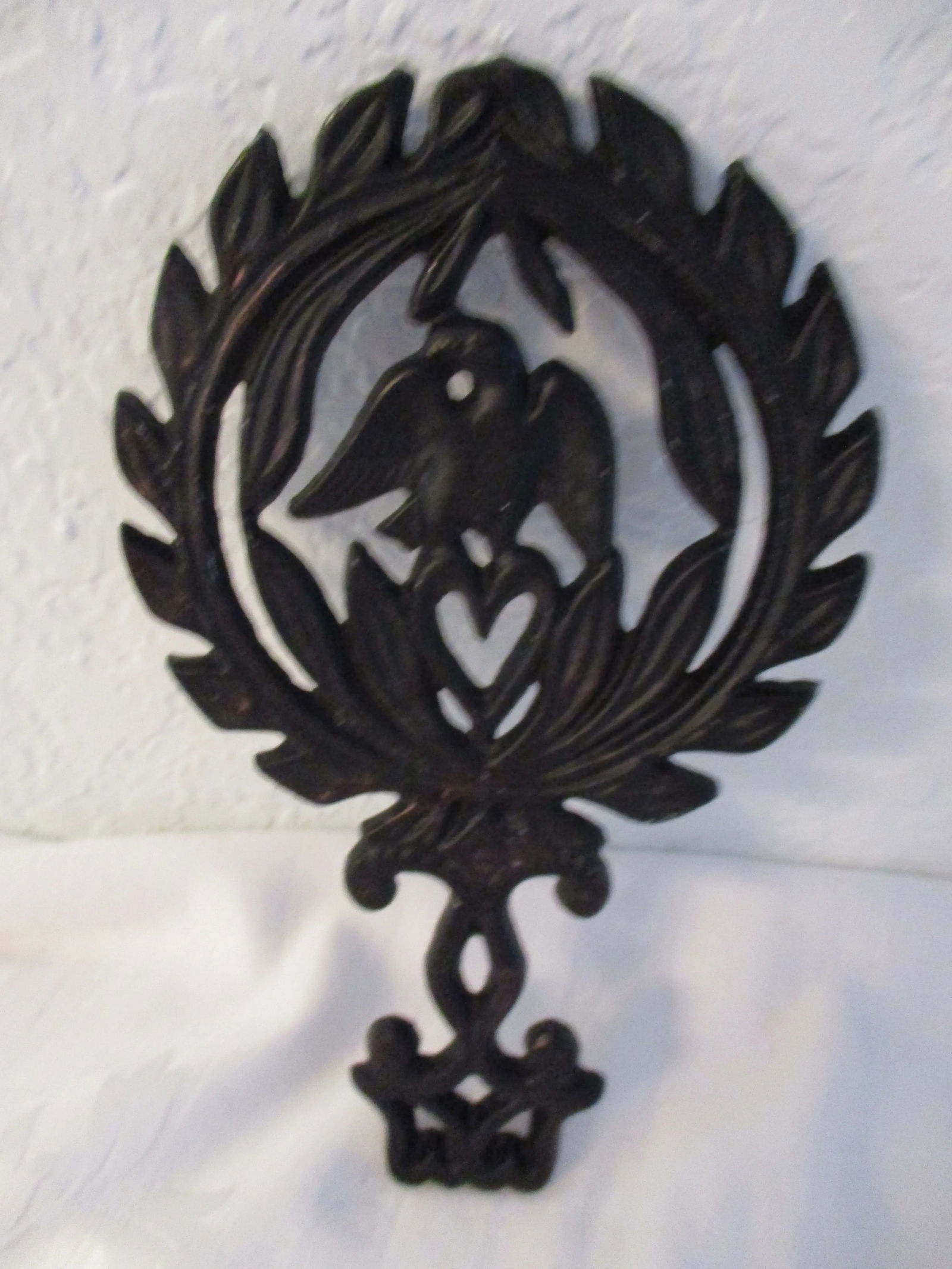 1970s Americana Black Cast Iron Hanging Trivets, a Pair - 2