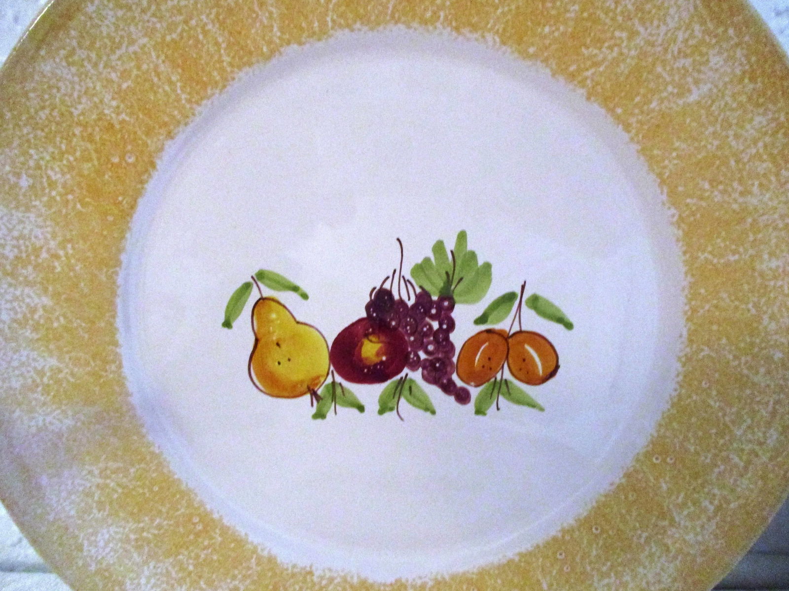 1980s Italian Hand-Painted Fruit Pottery Plates, Set of 4 - 2