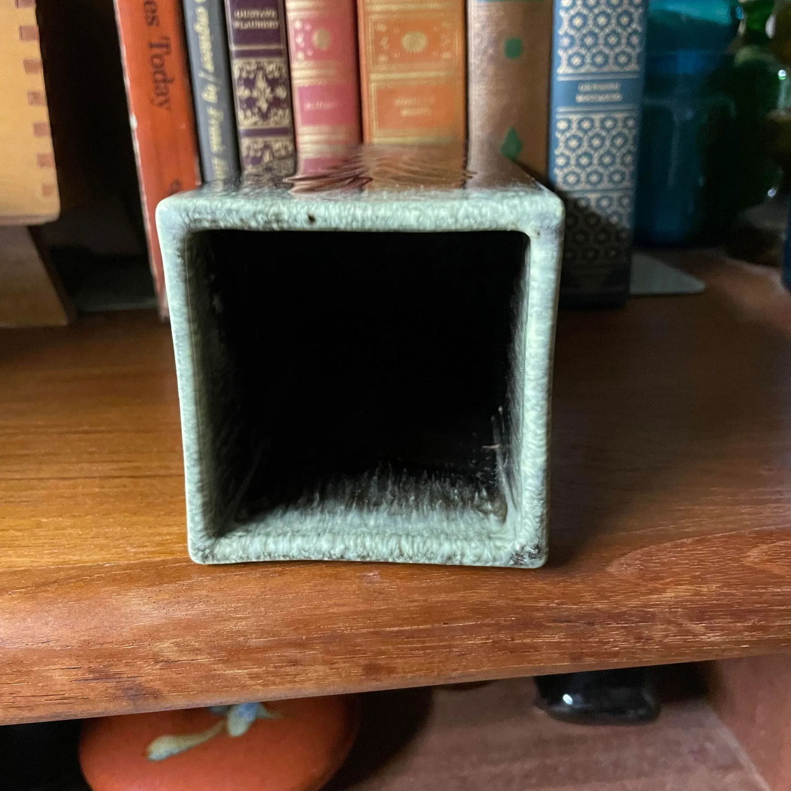 1970s Hull Tall Green Drip Glaze Vase - 5