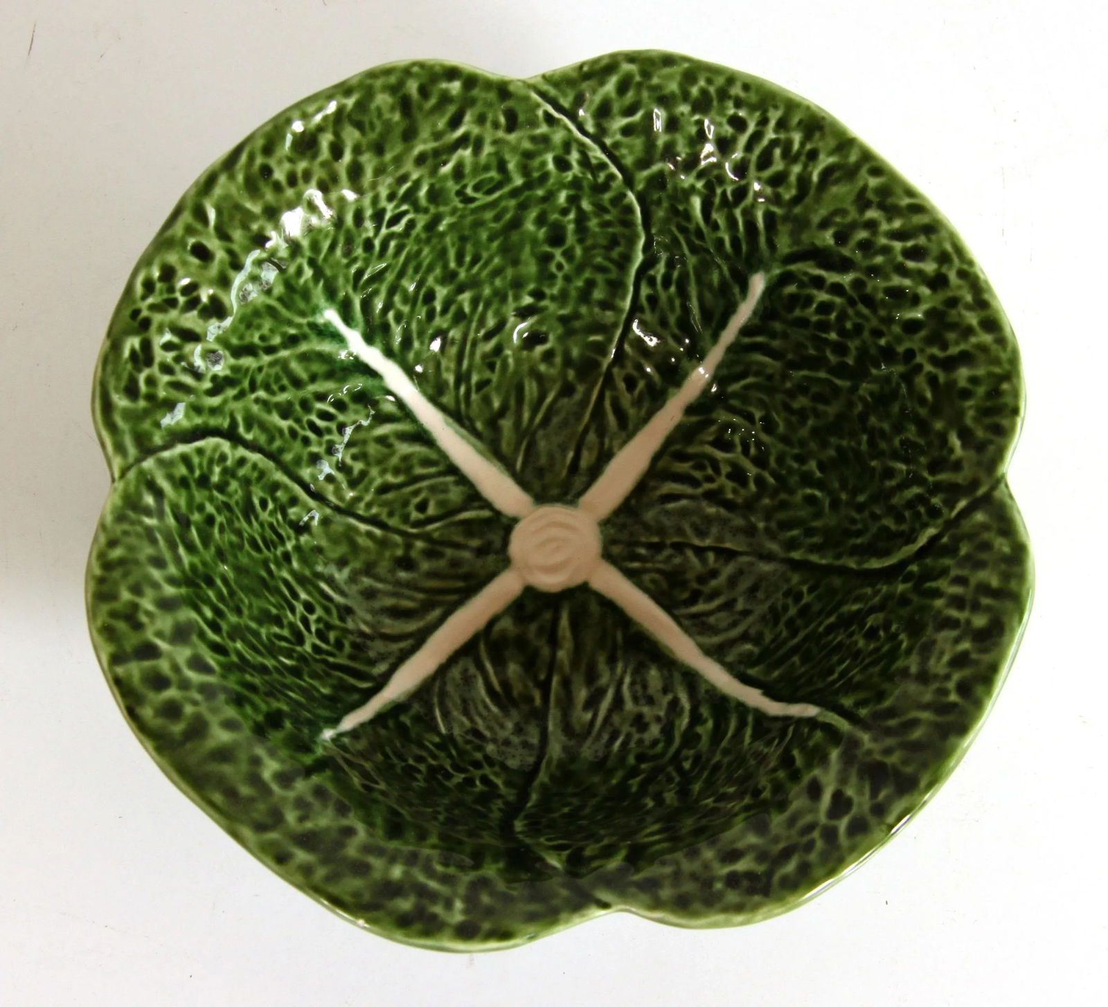 Vintage Trompe l'Oeil Cabbage Leaf Serving Bowl From Portugal Aka Cabbageware - 3