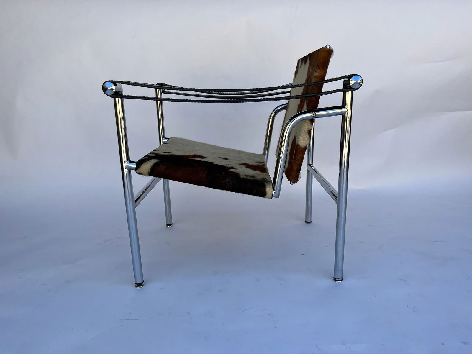 1970s Vintage Lc 1 Basculante Attribute to Le Corbusier - 2 - 4