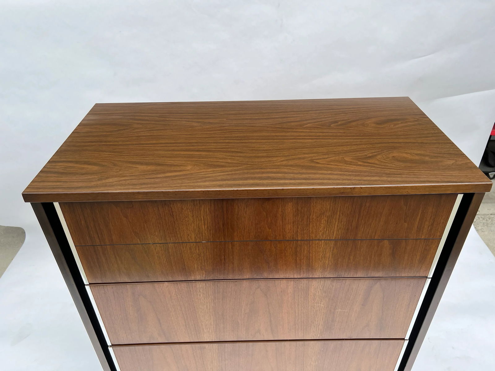 Vintage Mid-Century Bassett Chest of Drawers - 3