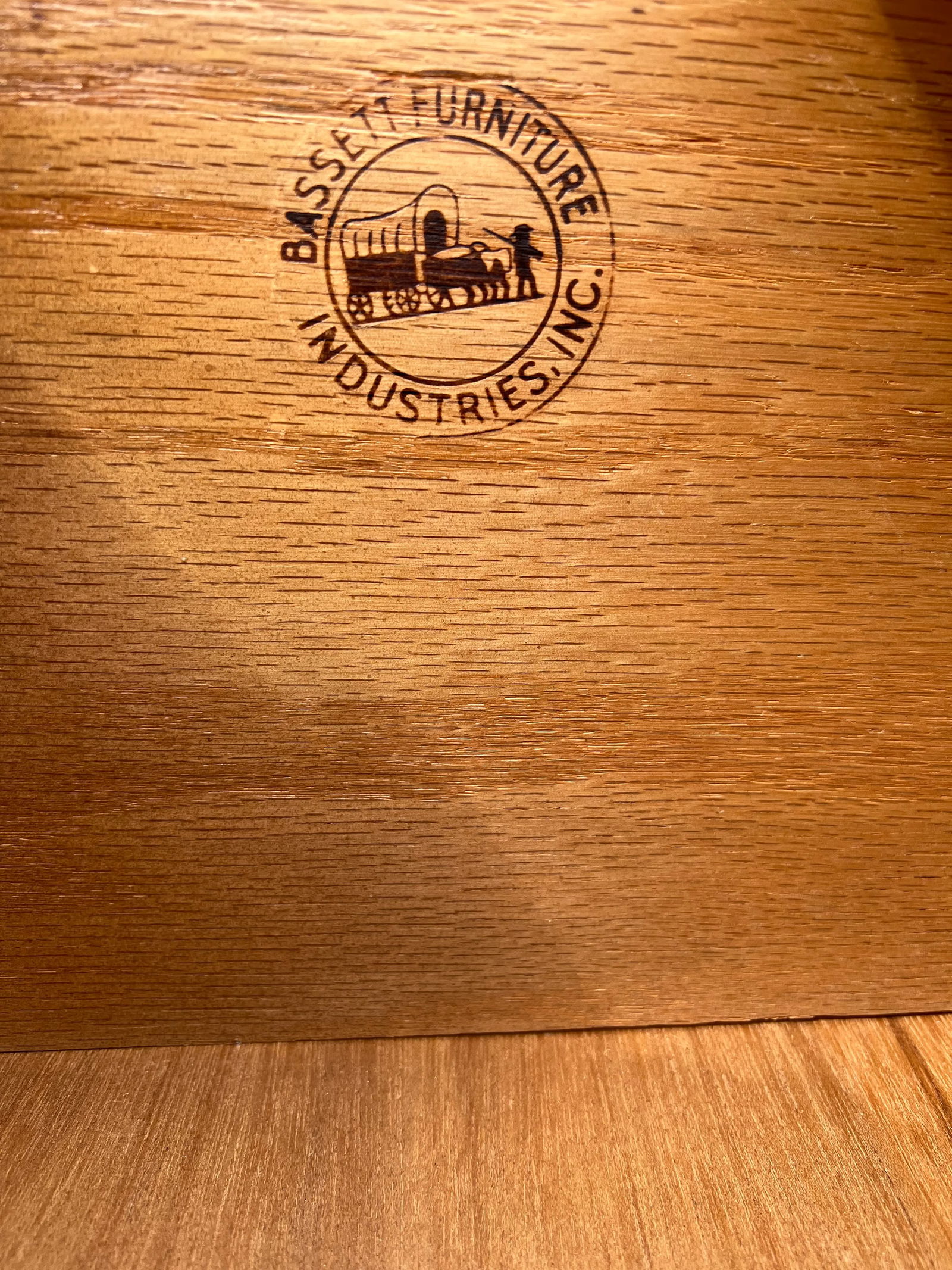 Vintage Mid-Century Bassett Chest of Drawers - 4