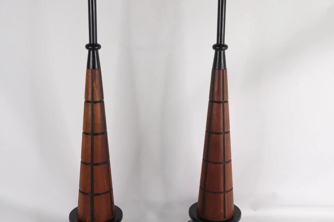 Vintage 1960s Mid-Century Modern Gruvwood Walnut Wood Metal Table Lamps - a Pair - 3