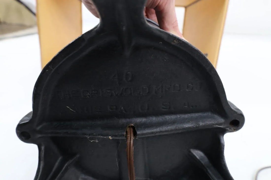 Antique 1910s Griswold No 1 Fruit & Lard Press Cast Iron Table Lamp Light Farmhouse - 10