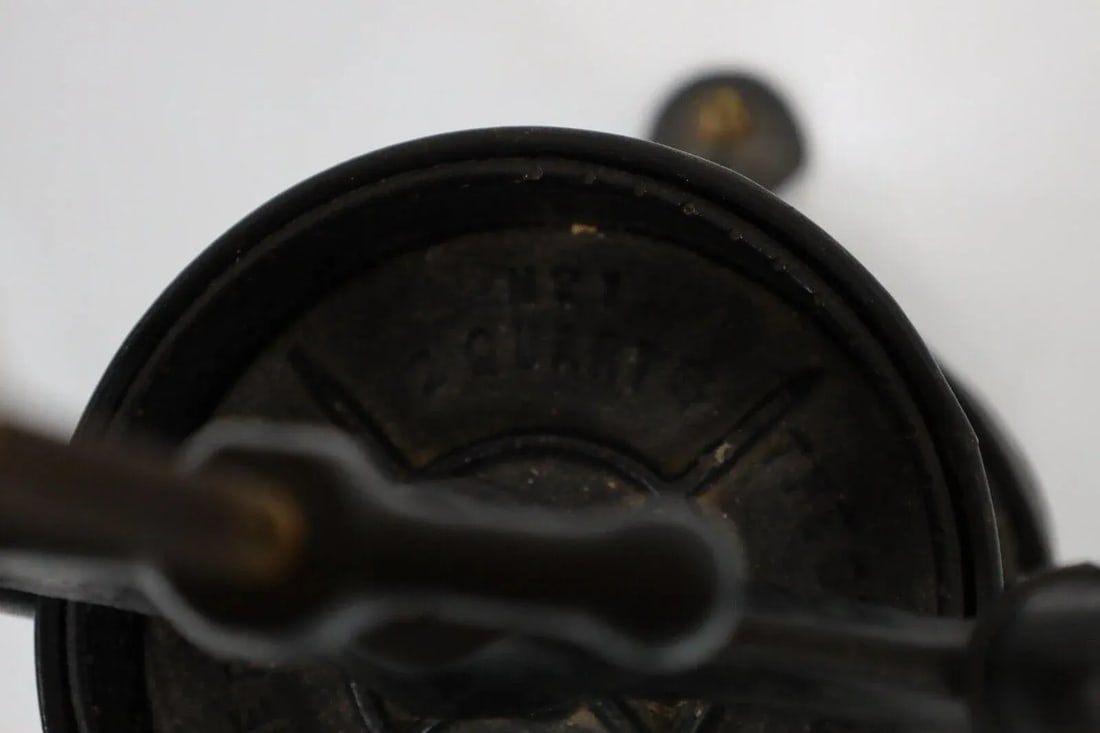 Antique 1910s Griswold No 1 Fruit & Lard Press Cast Iron Table Lamp Light Farmhouse - 3