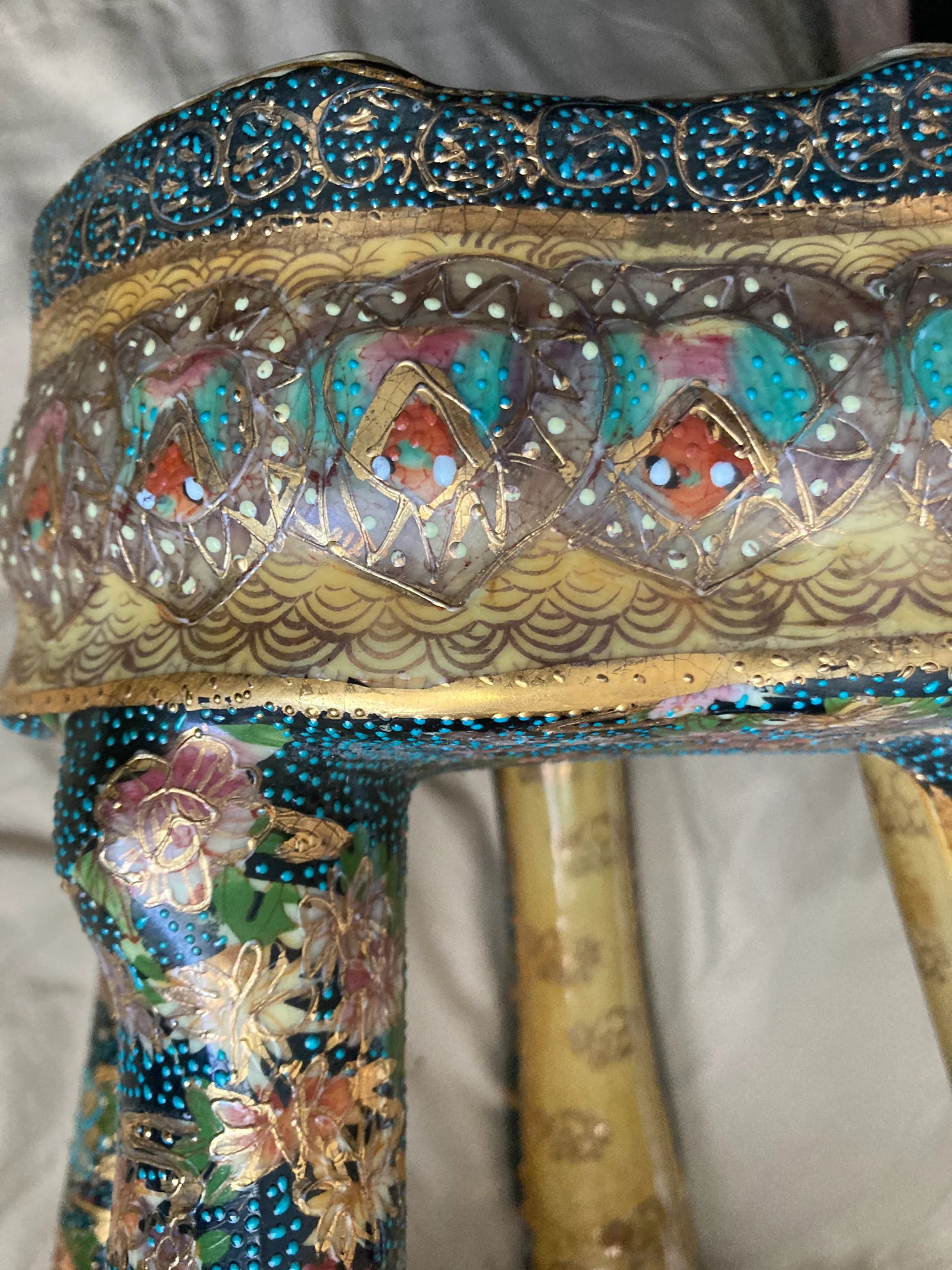 20th Century Japanese Satsuma Hand-Painted Accent Table or Garden Seat - 11