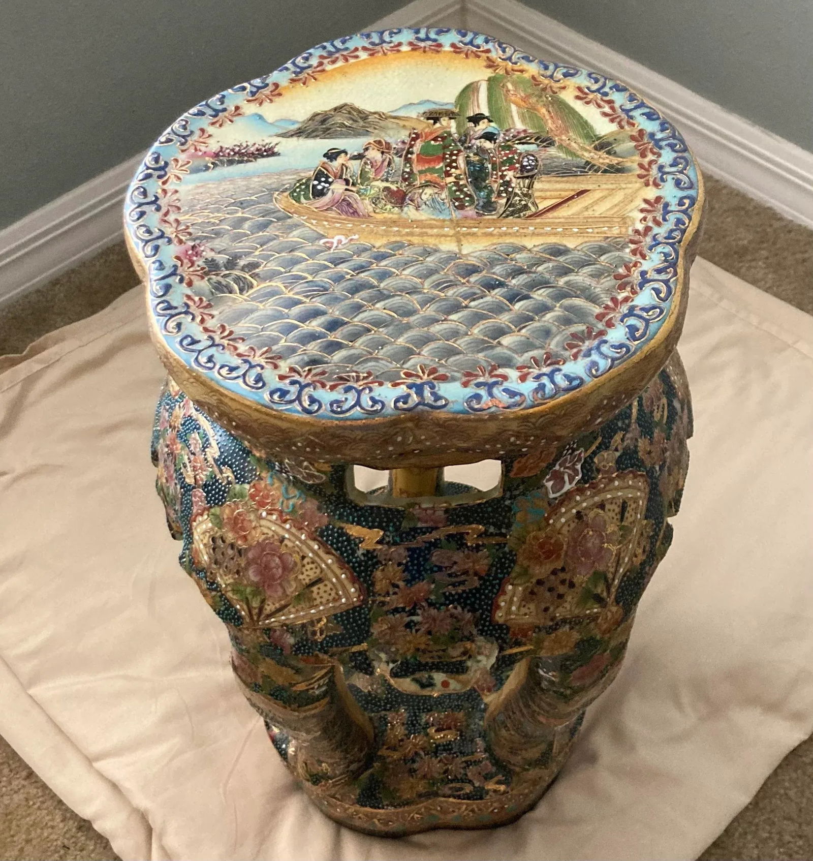 20th Century Japanese Satsuma Hand-Painted Accent Table or Garden Seat - 13