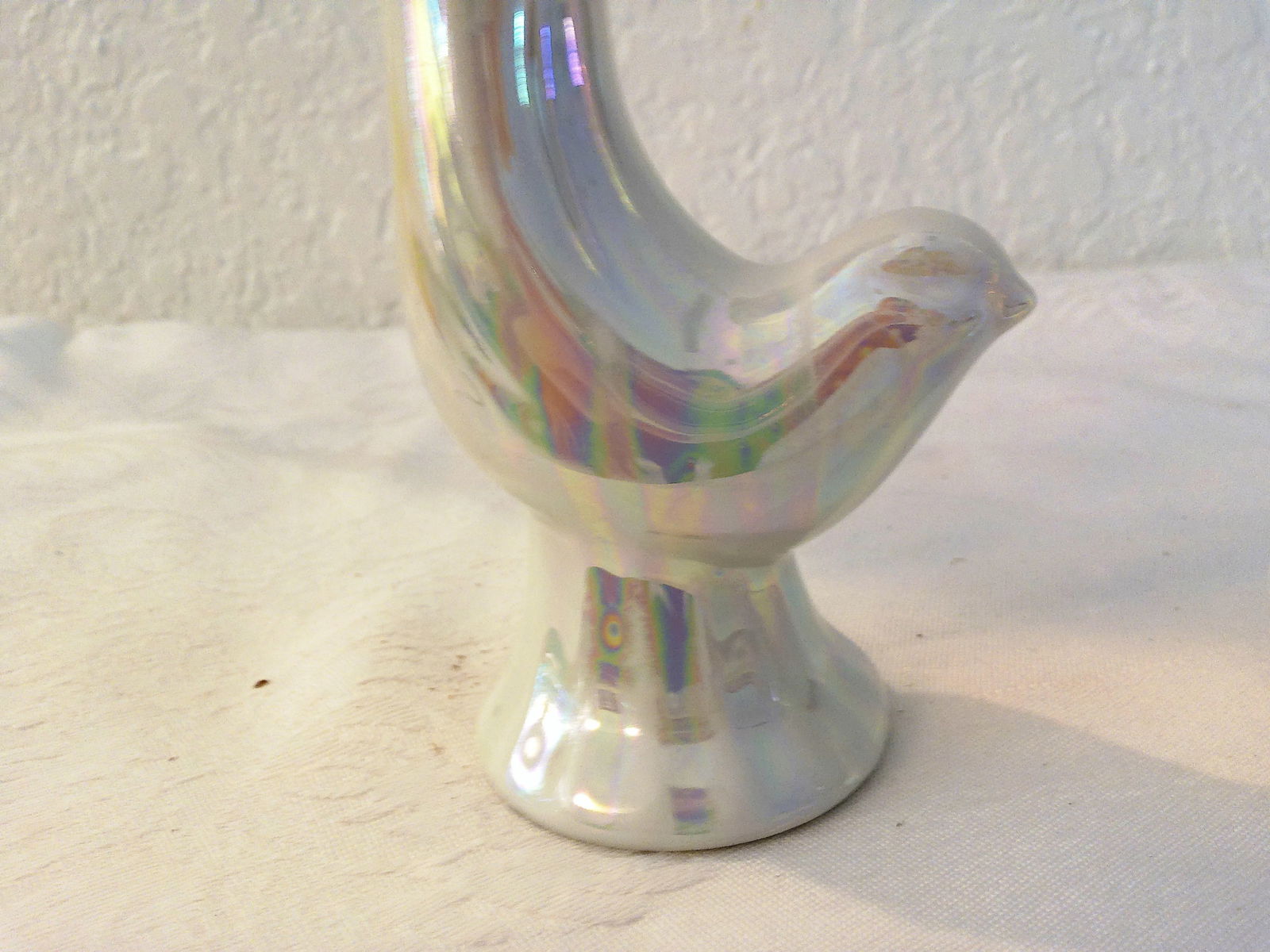 Mid-Century White Lusterware Porcelain Duck & Sparrow Vases, a Pair - 4