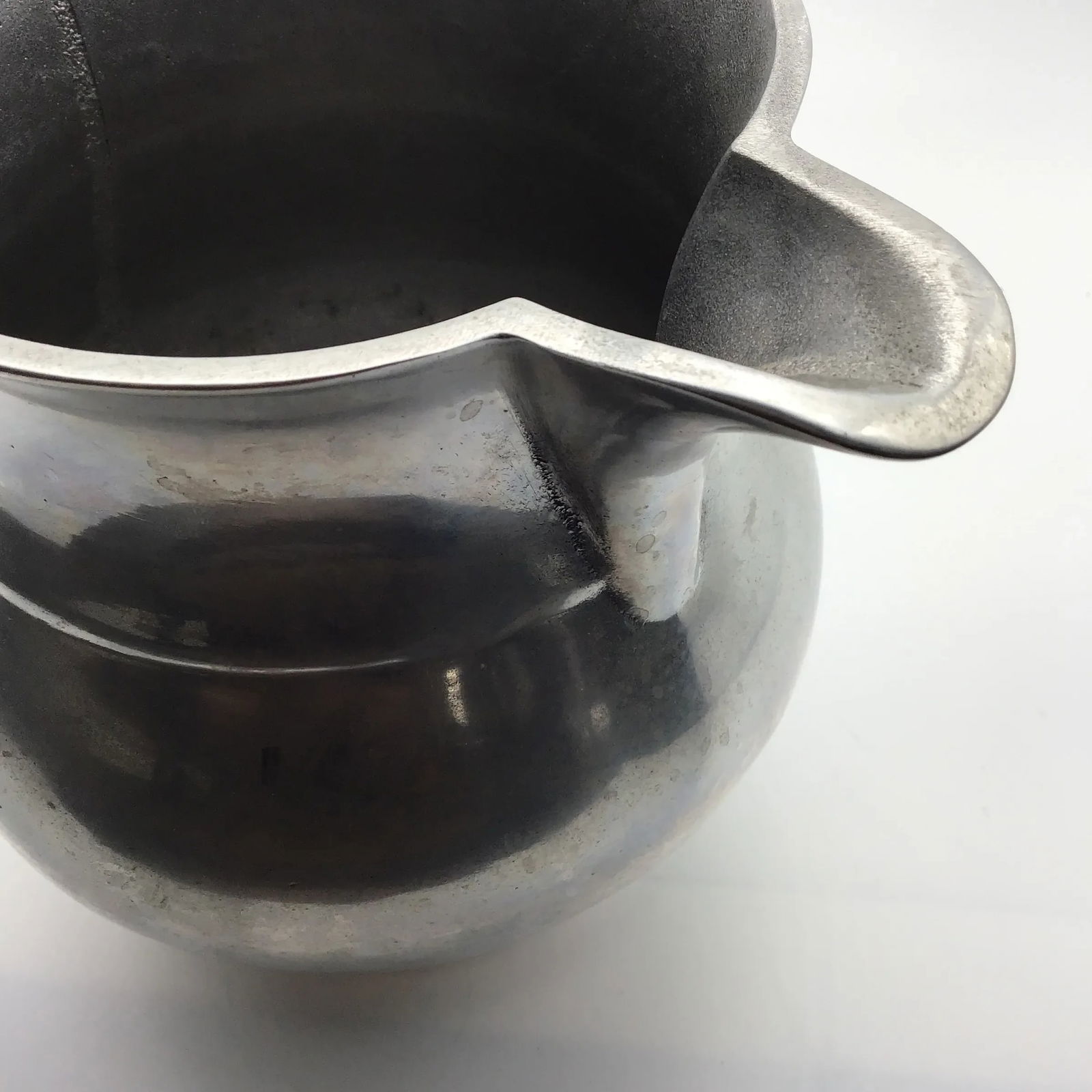 Wilton 1970s Vintage Pewter Pitcher Columbia Pa, Usa Pewter Water Plough English Tavern Pitcher - 5