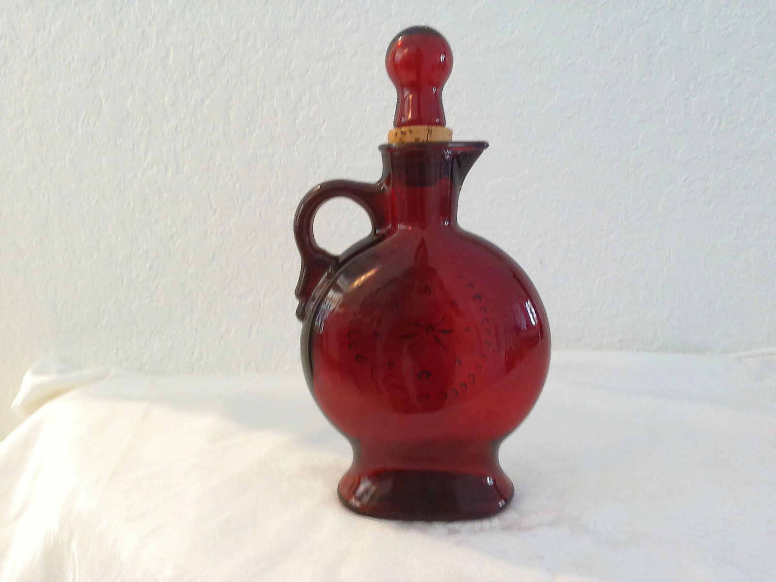 Vintage Ruby Red Americana Glass Decanter - 2