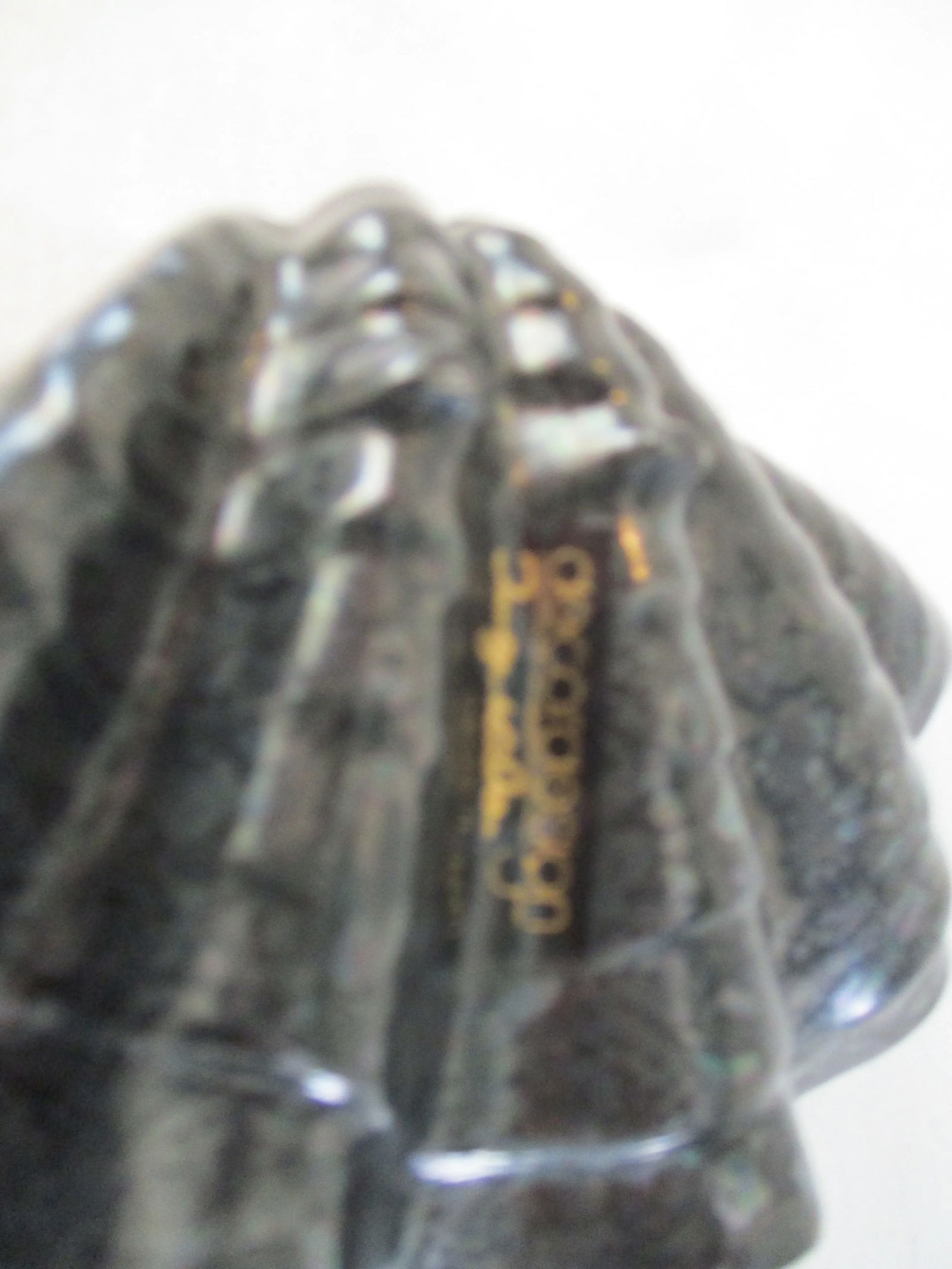 Studio Art Pottery Clam Shell Bowl, Artist Signed - 7