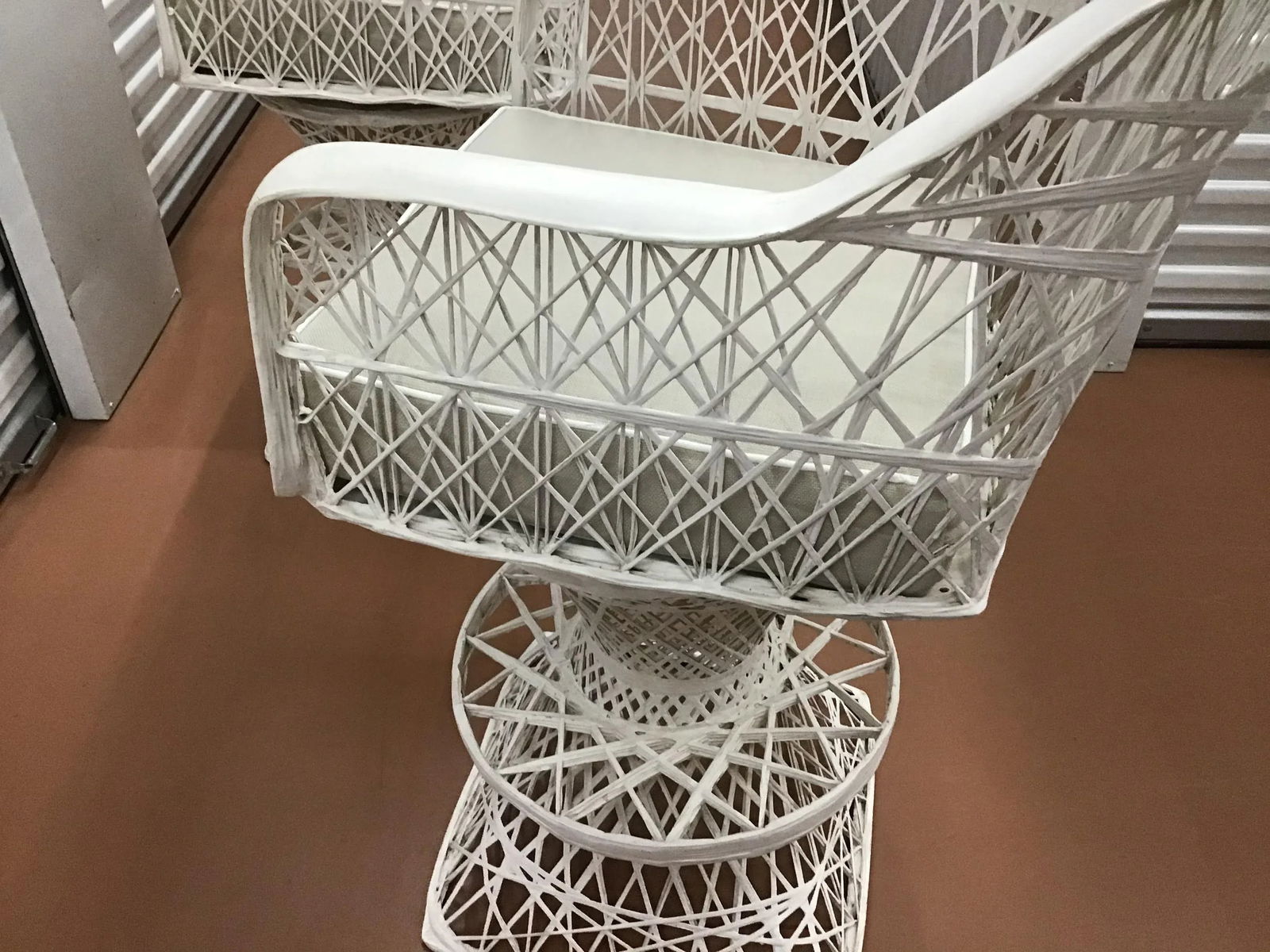 1960s Spun Fiberglass Bar Stools - Set of 2 - 5