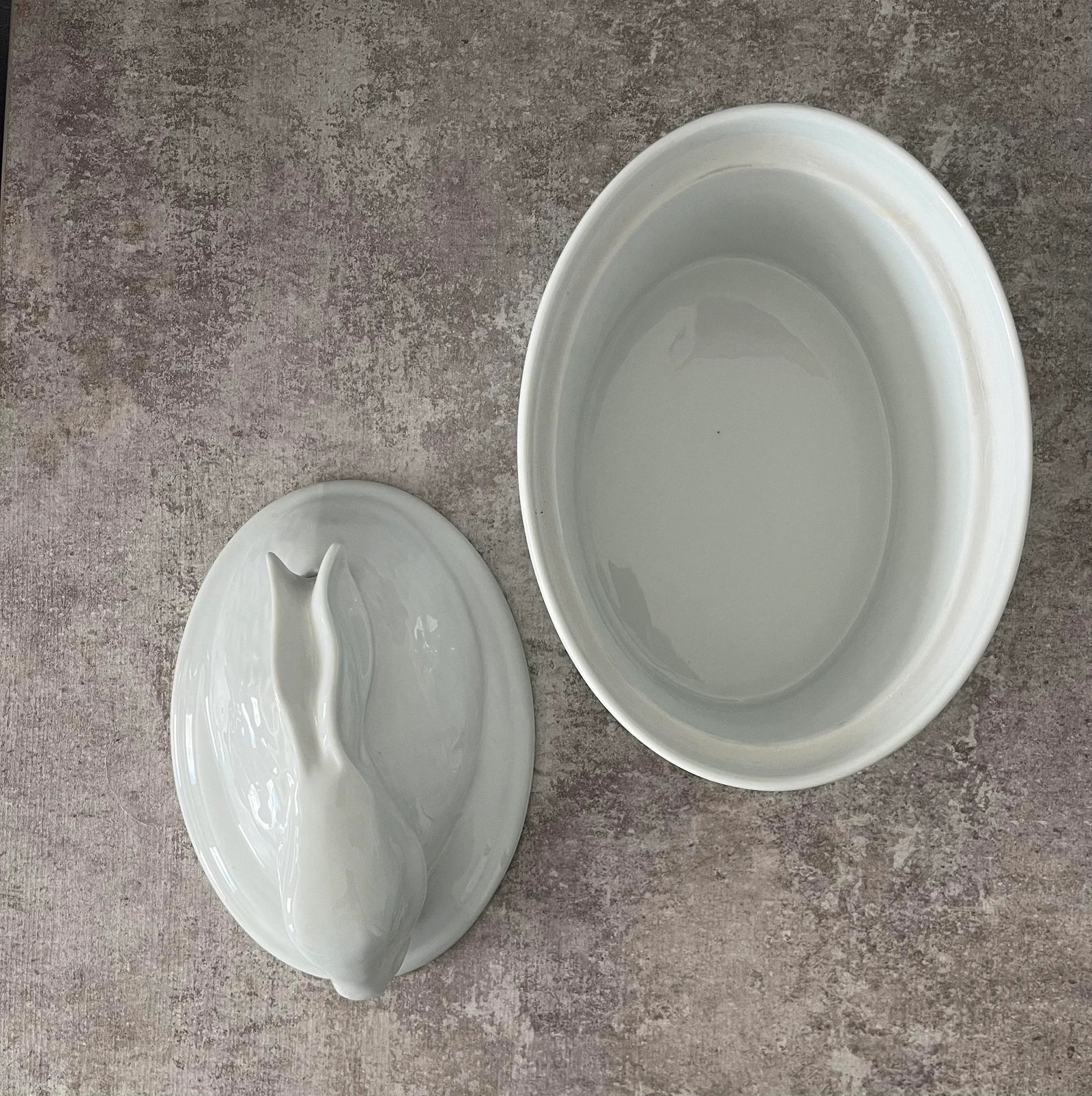 Aplico France Porcelain Bunny Casserole or Baking Dish With Lid- Marked - 8