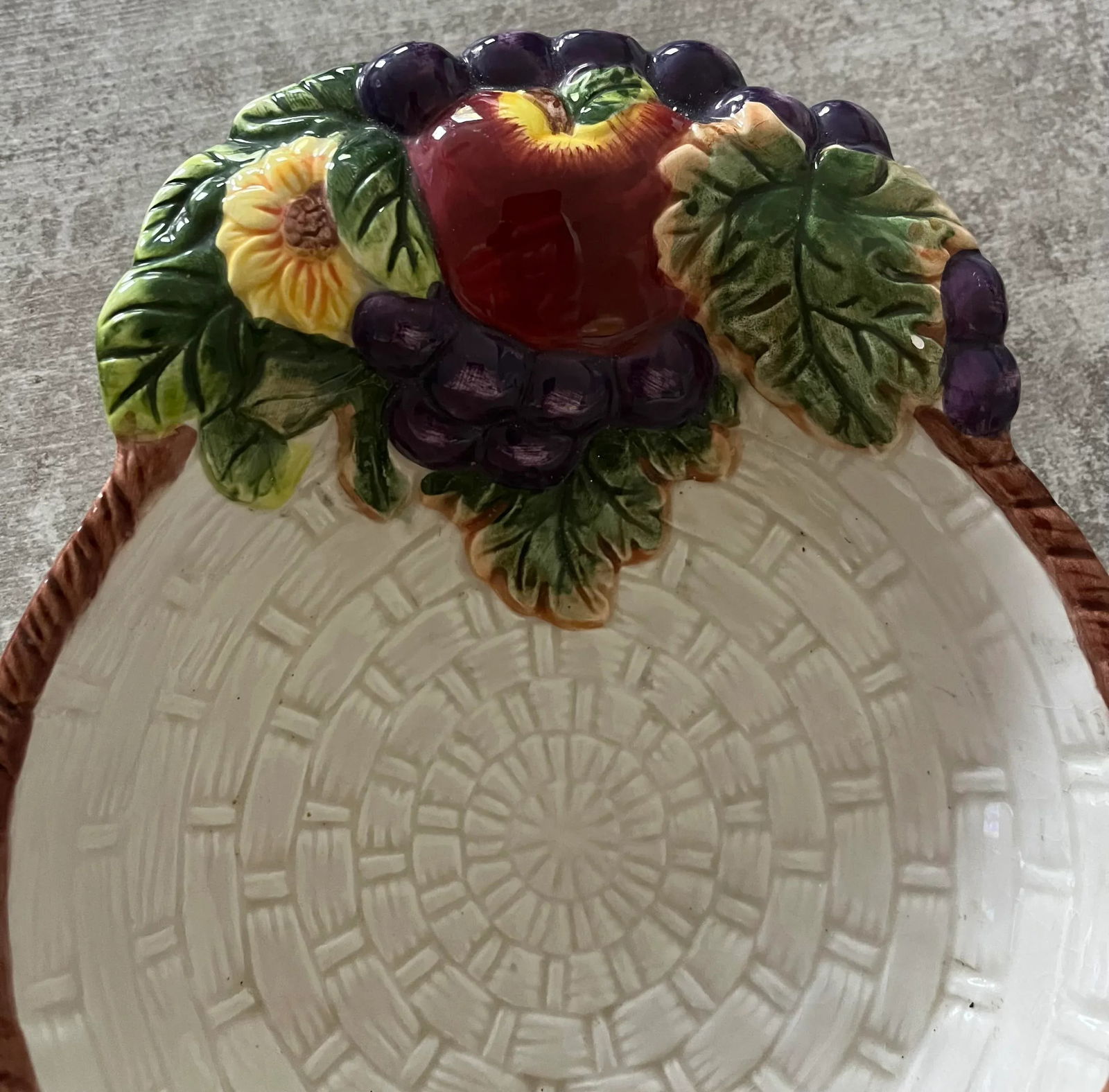 1980s Majolica Style Pottery Decorative Plate- Italy - 3