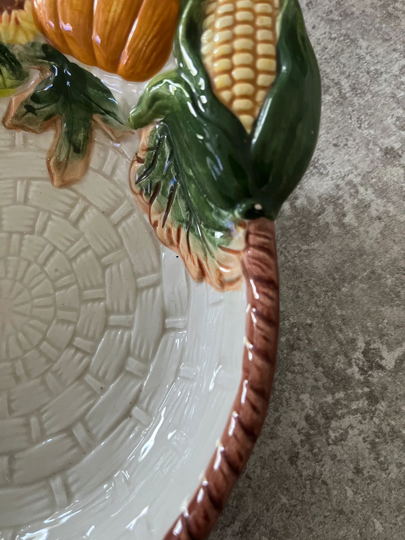 1980s Majolica Style Pottery Decorative Plate- Italy - 5