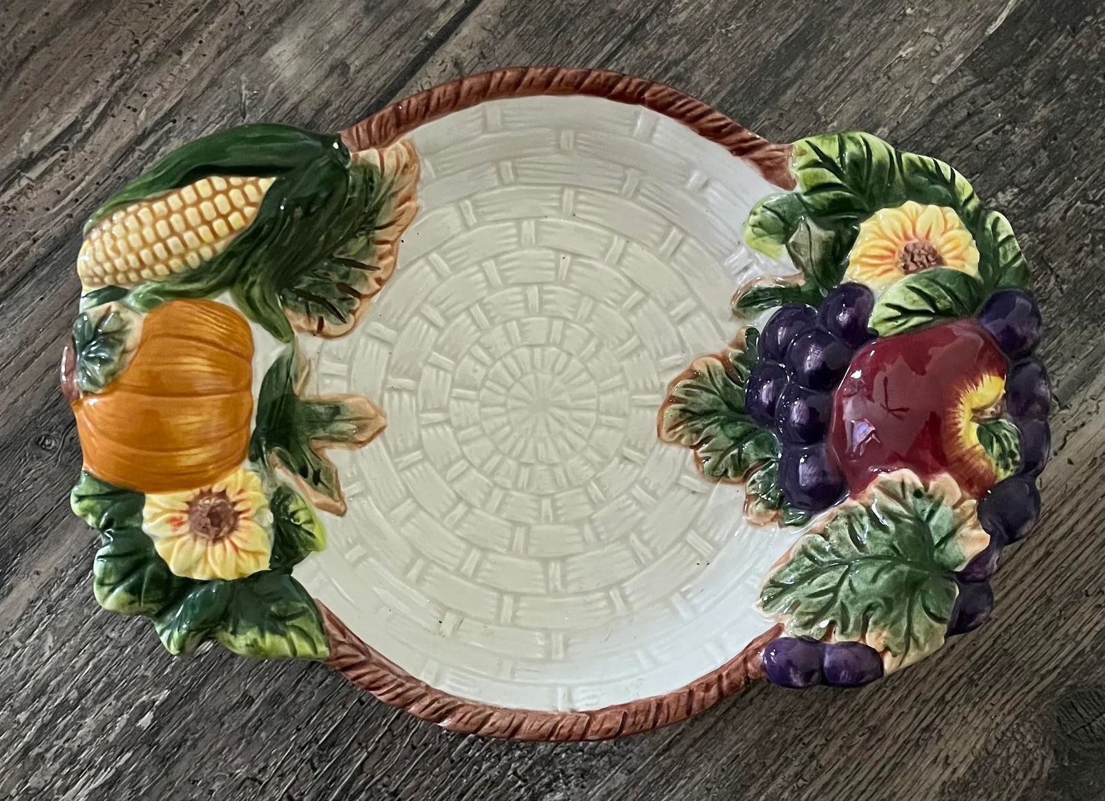 1980s Majolica Style Pottery Decorative Plate- Italy - 7